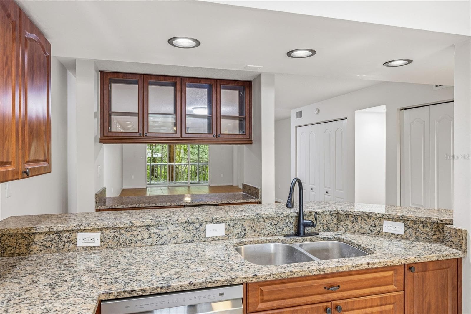 Condominium at 2533 DOLLY BAY DR #105, PALM HARBOR, photo 10 of 36