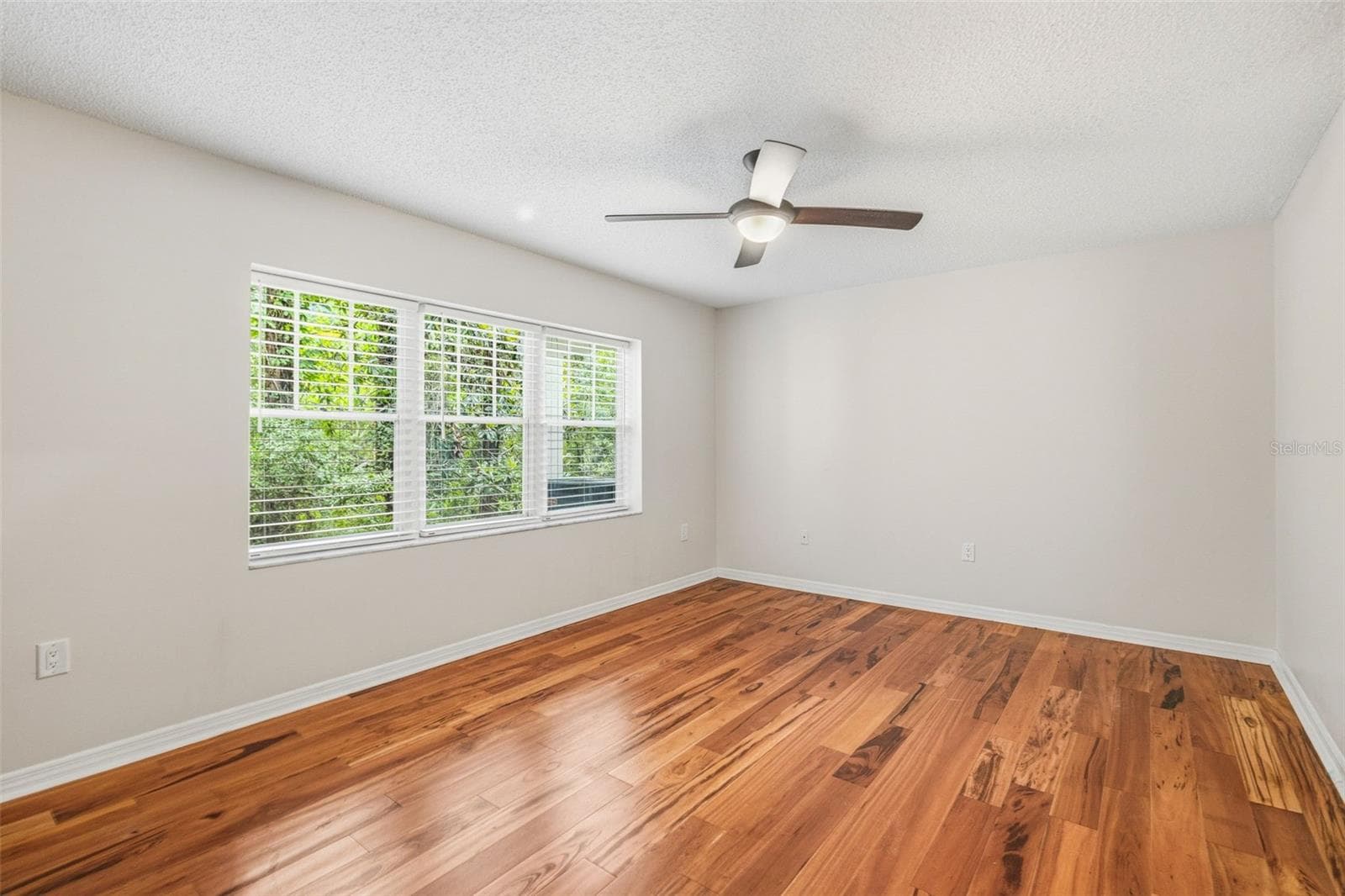 Condominium at 2533 DOLLY BAY DR #105, PALM HARBOR, photo 16 of 36