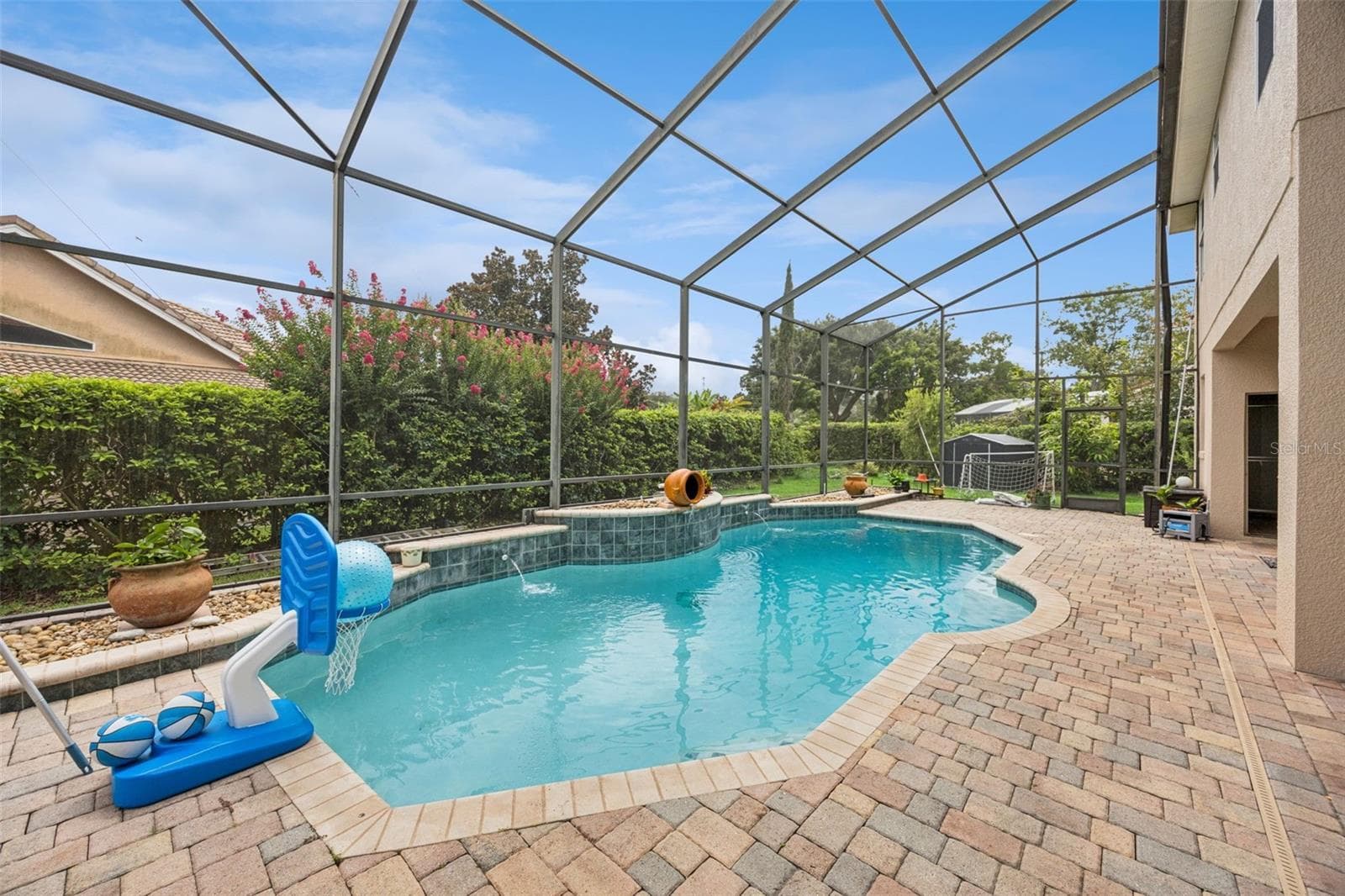 Single Family Residence at 8991 HERITAGE BAY CIR, ORLANDO, photo 2 of 43