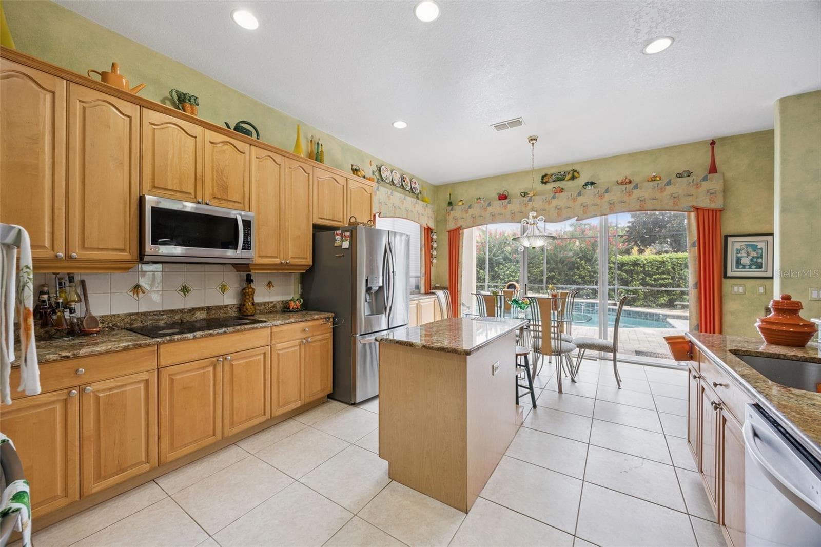 Single Family Residence at 8991 HERITAGE BAY CIR, ORLANDO, photo 4 of 43