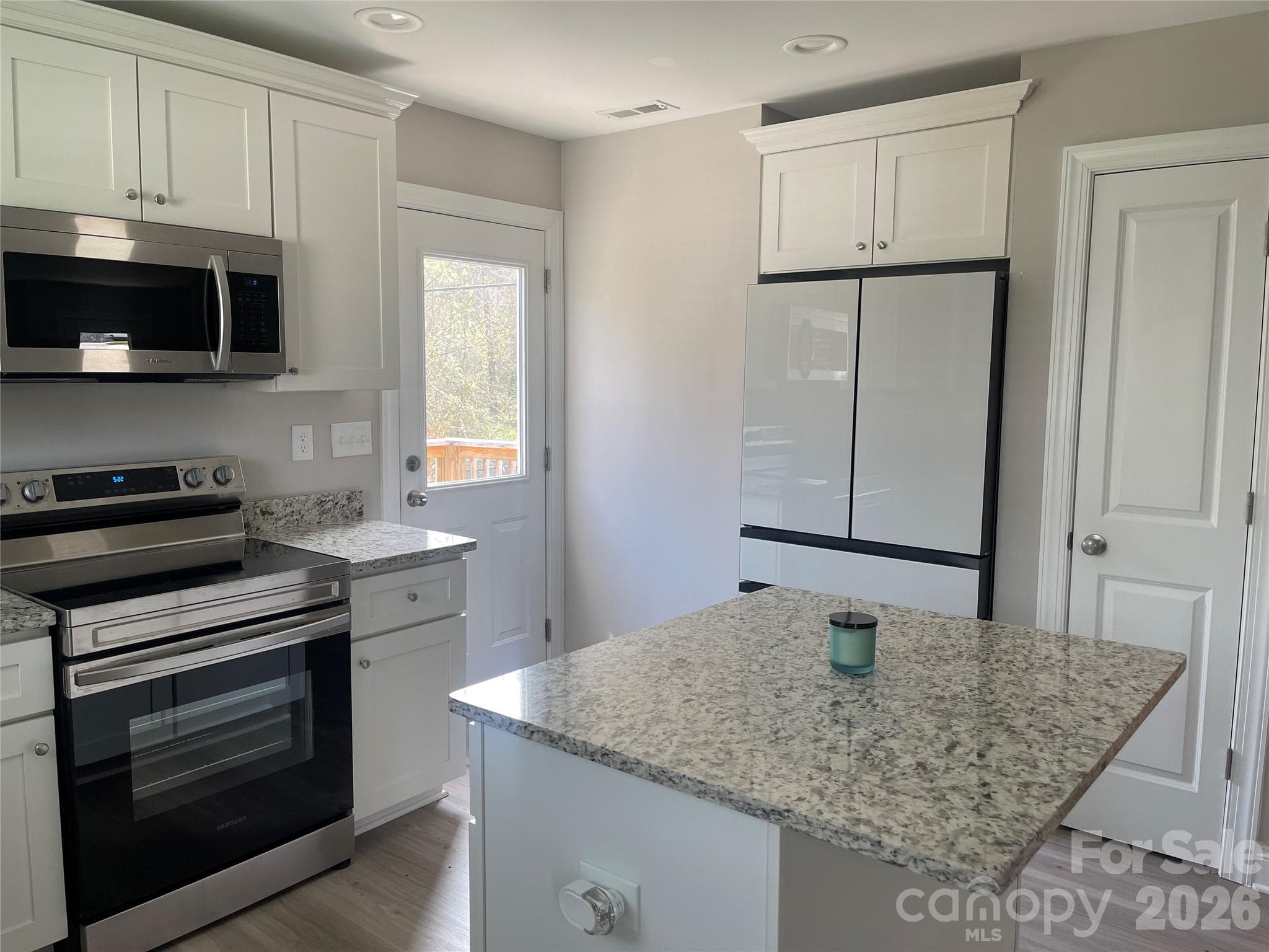 Single Family Residence at 1711 Greenbrooke Road, Hudson, photo 3 of 14