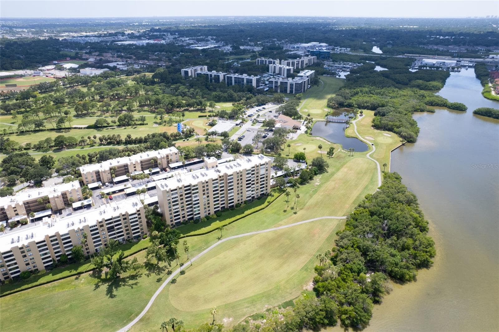 Condominium at 2618 COVE CAY DR #702, CLEARWATER, photo 4 of 36