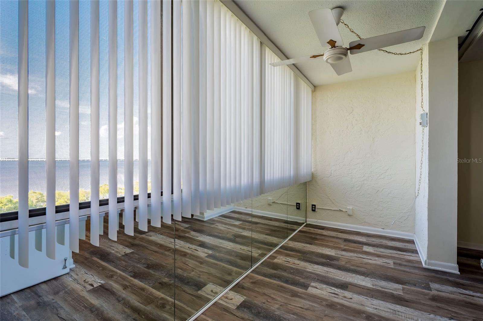 Condominium at 2618 COVE CAY DR #702, CLEARWATER, photo 27 of 36