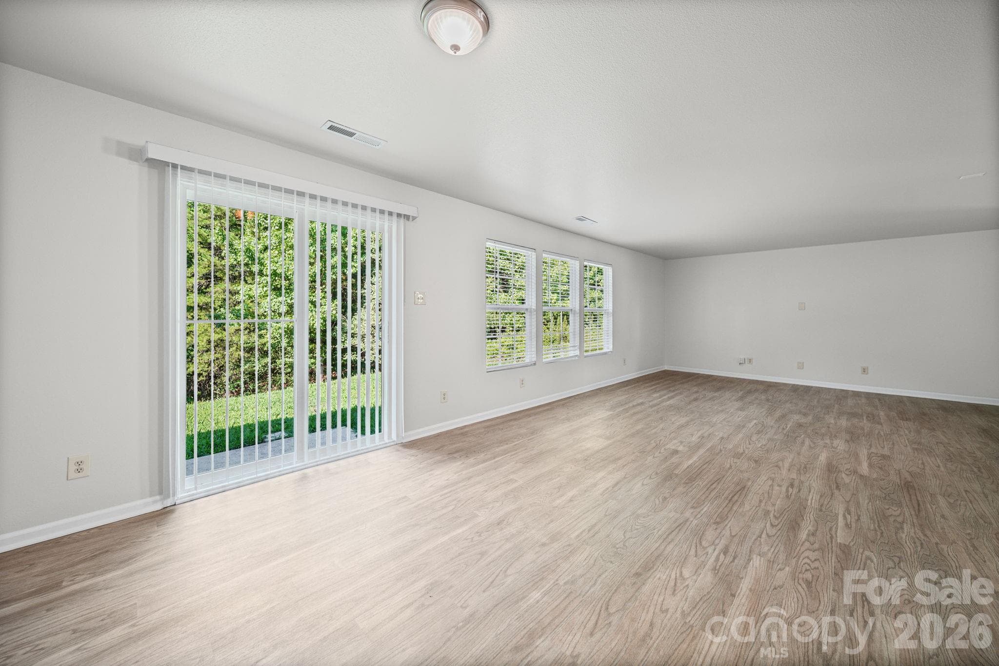 Breakfast Nook and Great Room - 1604 Bray Drive, Charlotte