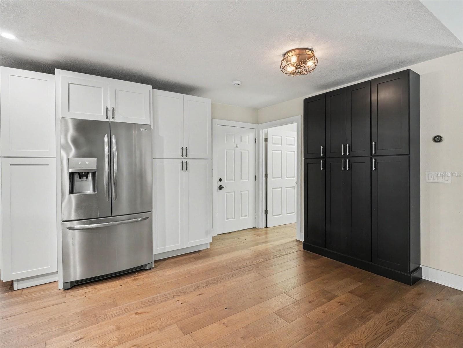 Single Family Residence at 3911 COUNTRY VIEW CIR, SARASOTA, photo 12 of 40