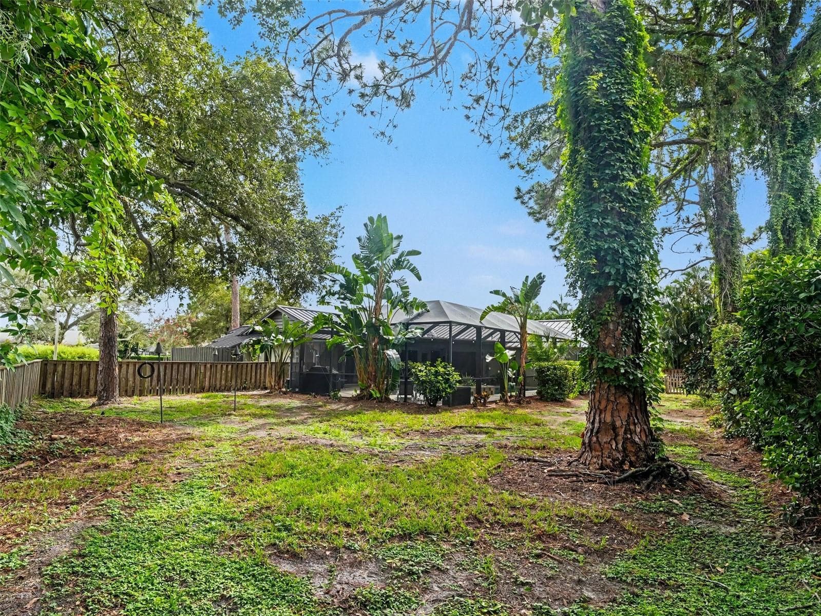 Single Family Residence at 3911 COUNTRY VIEW CIR, SARASOTA, photo 33 of 40
