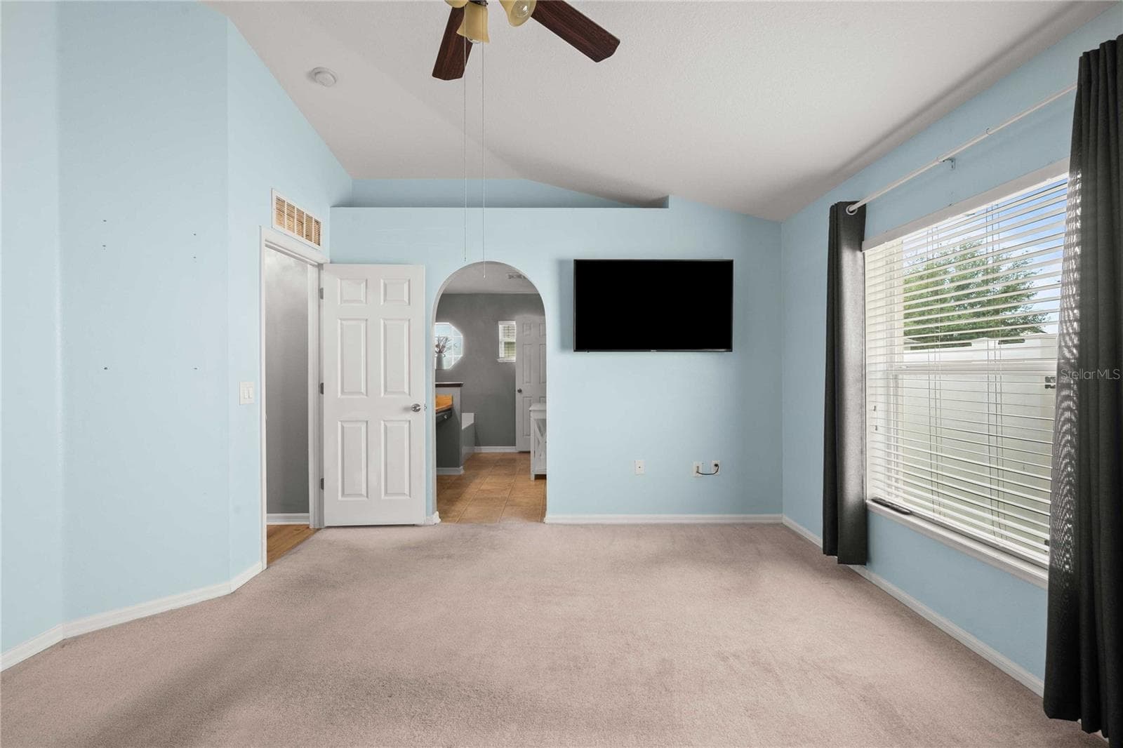 Primary bedroom with En-suite bathroom - 14423 FINSBURY DR, SPRING HILL