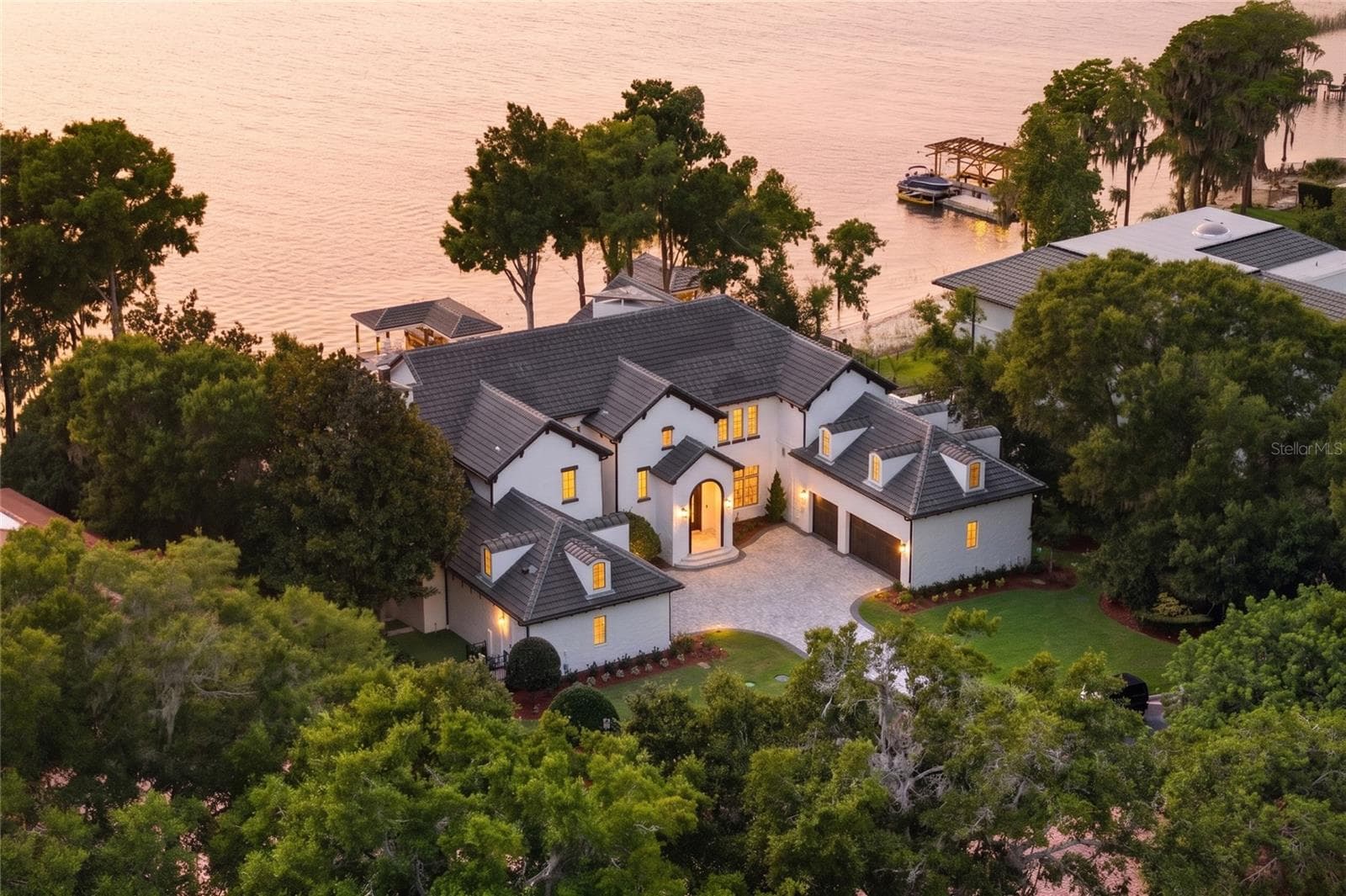 9832 LAUREL VALLEY DR