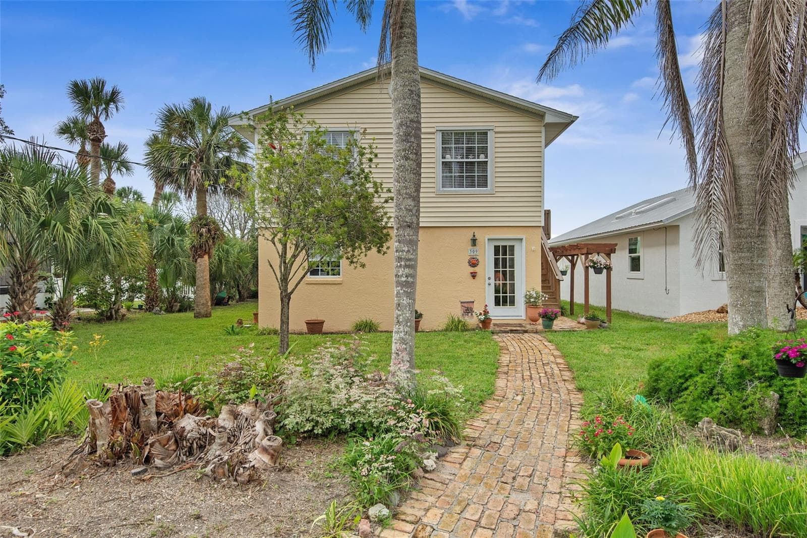 309 CYPRESS ST
