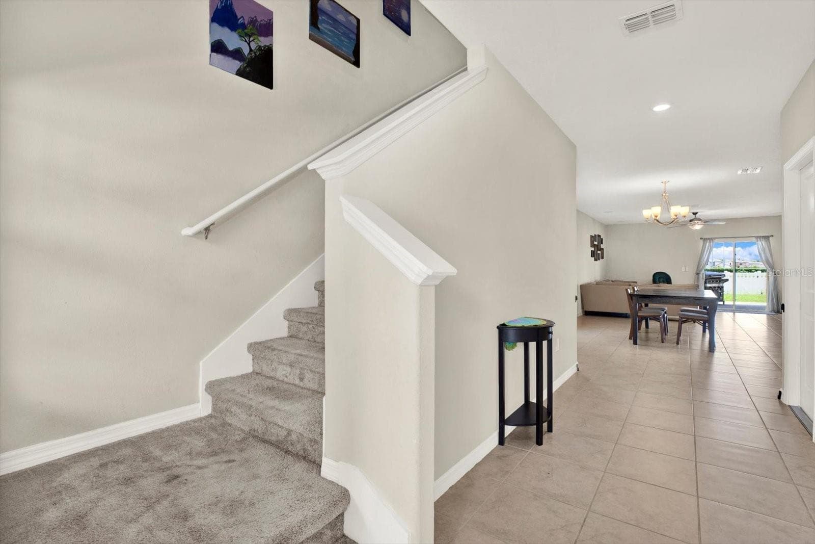 Single Family Residence at 7505 SAMUEL IVY DR, TAMPA, photo 7 of 62