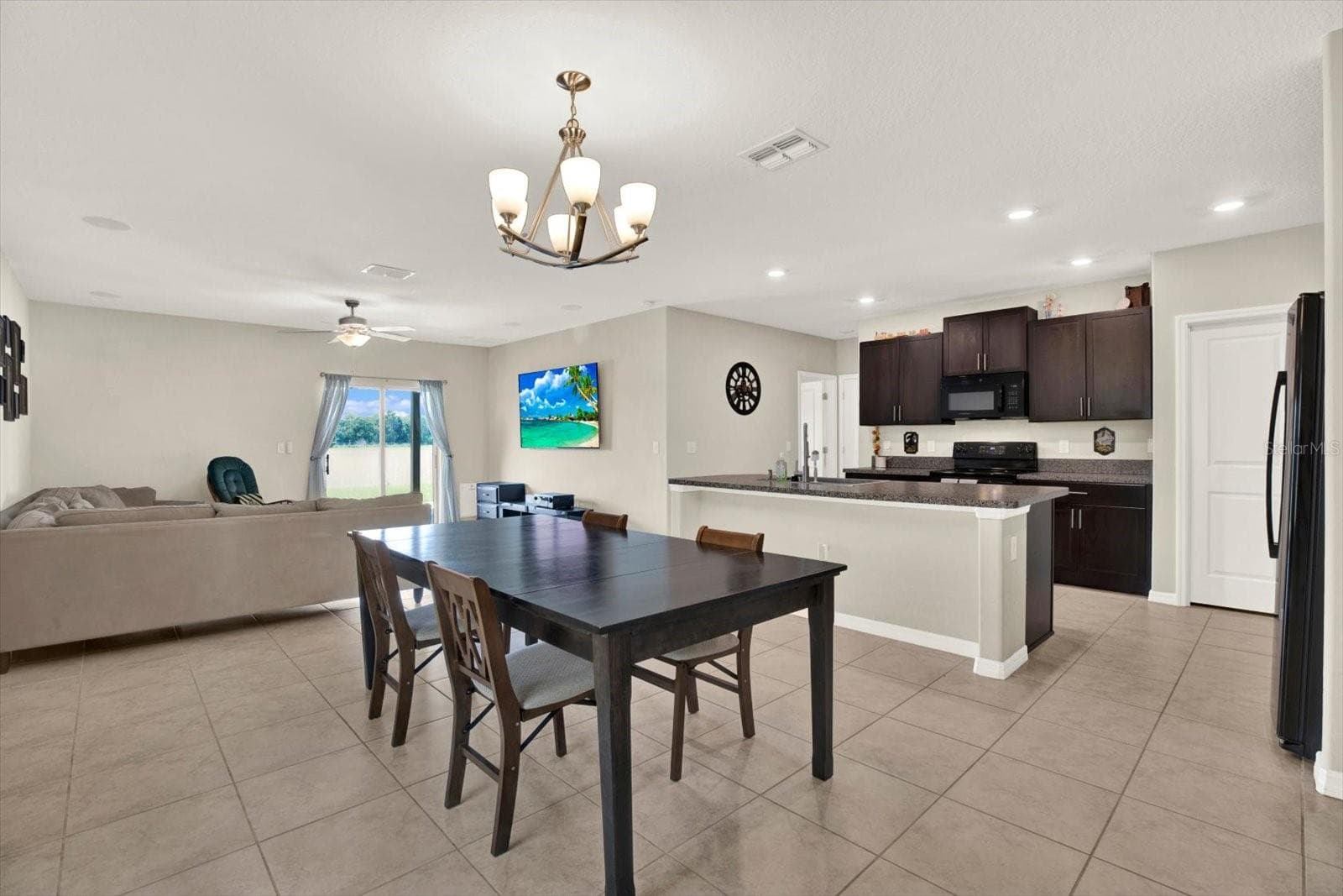 Single Family Residence at 7505 SAMUEL IVY DR, TAMPA, photo 9 of 62