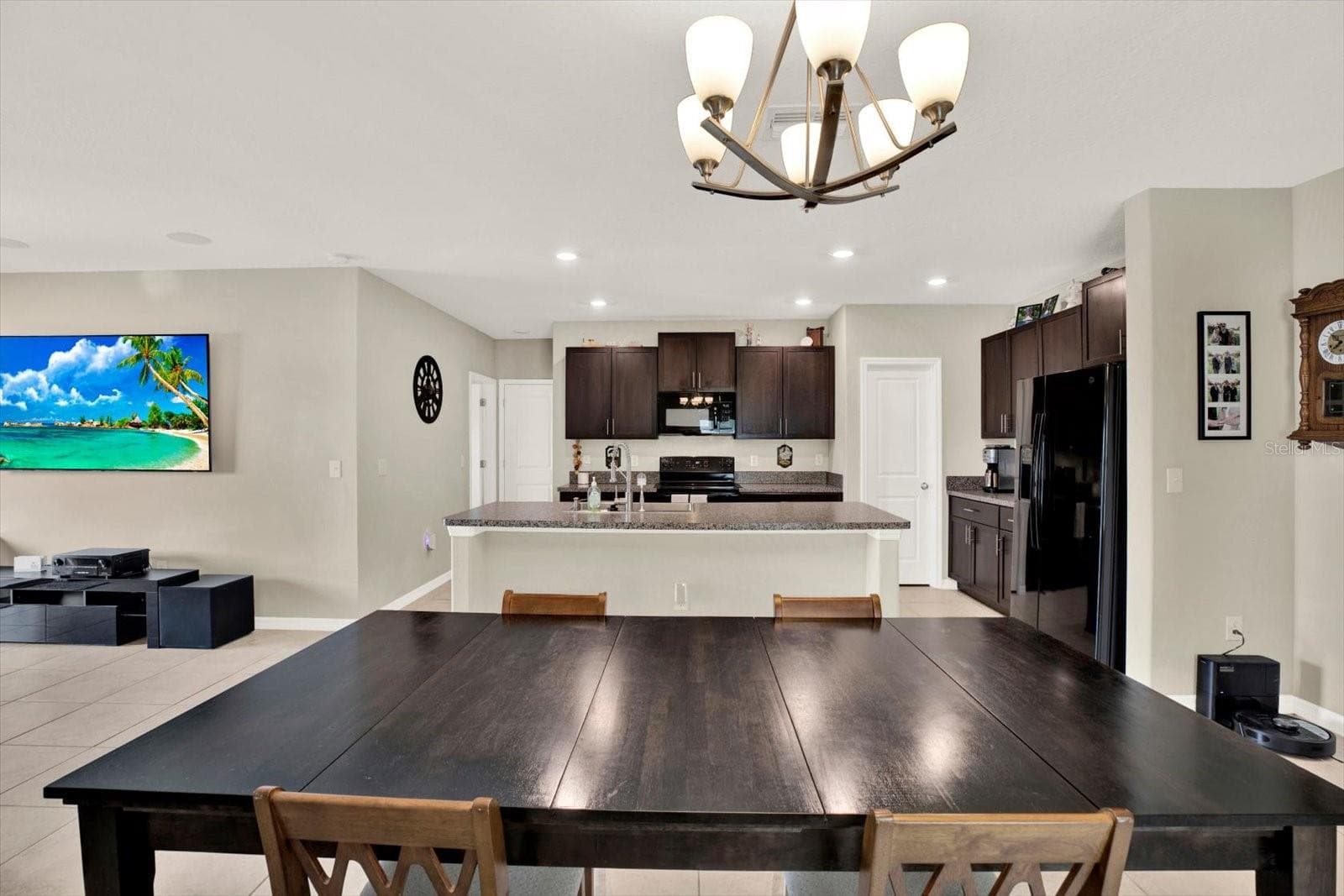 Single Family Residence at 7505 SAMUEL IVY DR, TAMPA, photo 10 of 62