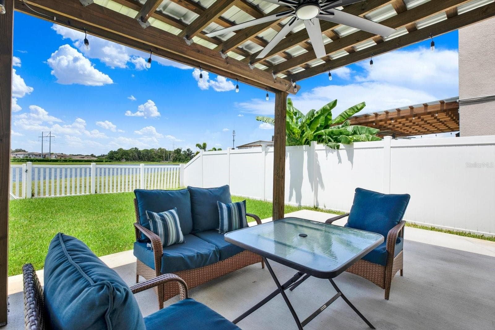 Single Family Residence at 7505 SAMUEL IVY DR, TAMPA, photo 43 of 62