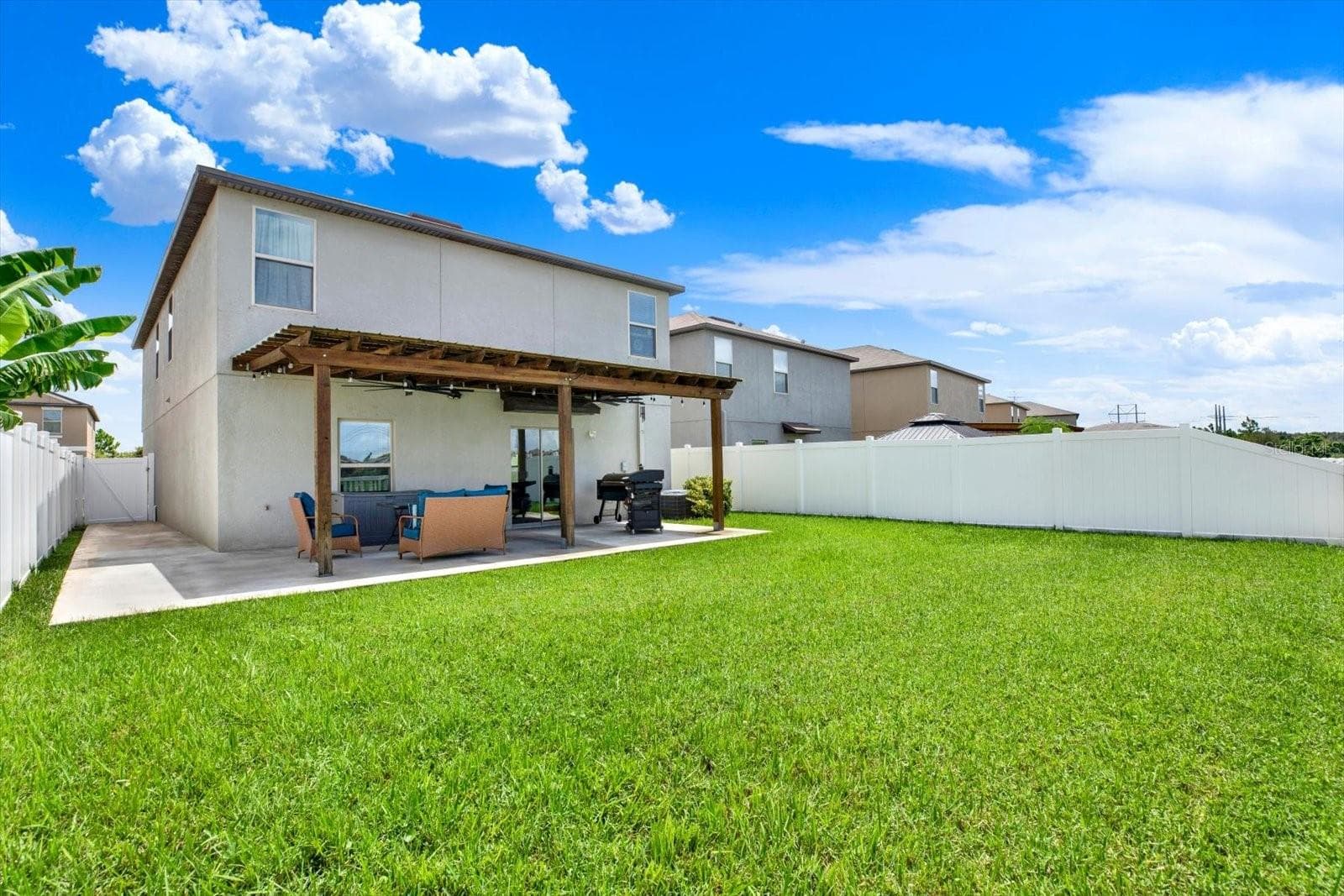 Single Family Residence at 7505 SAMUEL IVY DR, TAMPA, photo 44 of 62