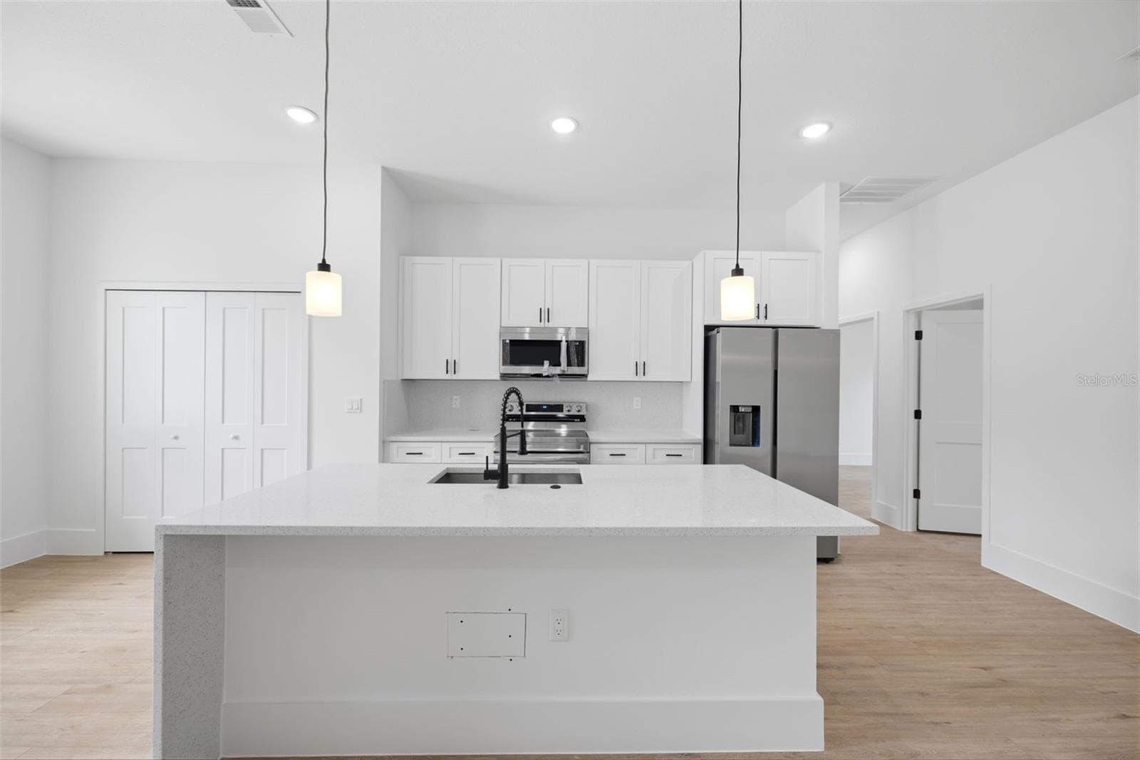 Single Family Residence at 14126 SW 34TH TERRACE RD, OCALA, photo 16 of 37