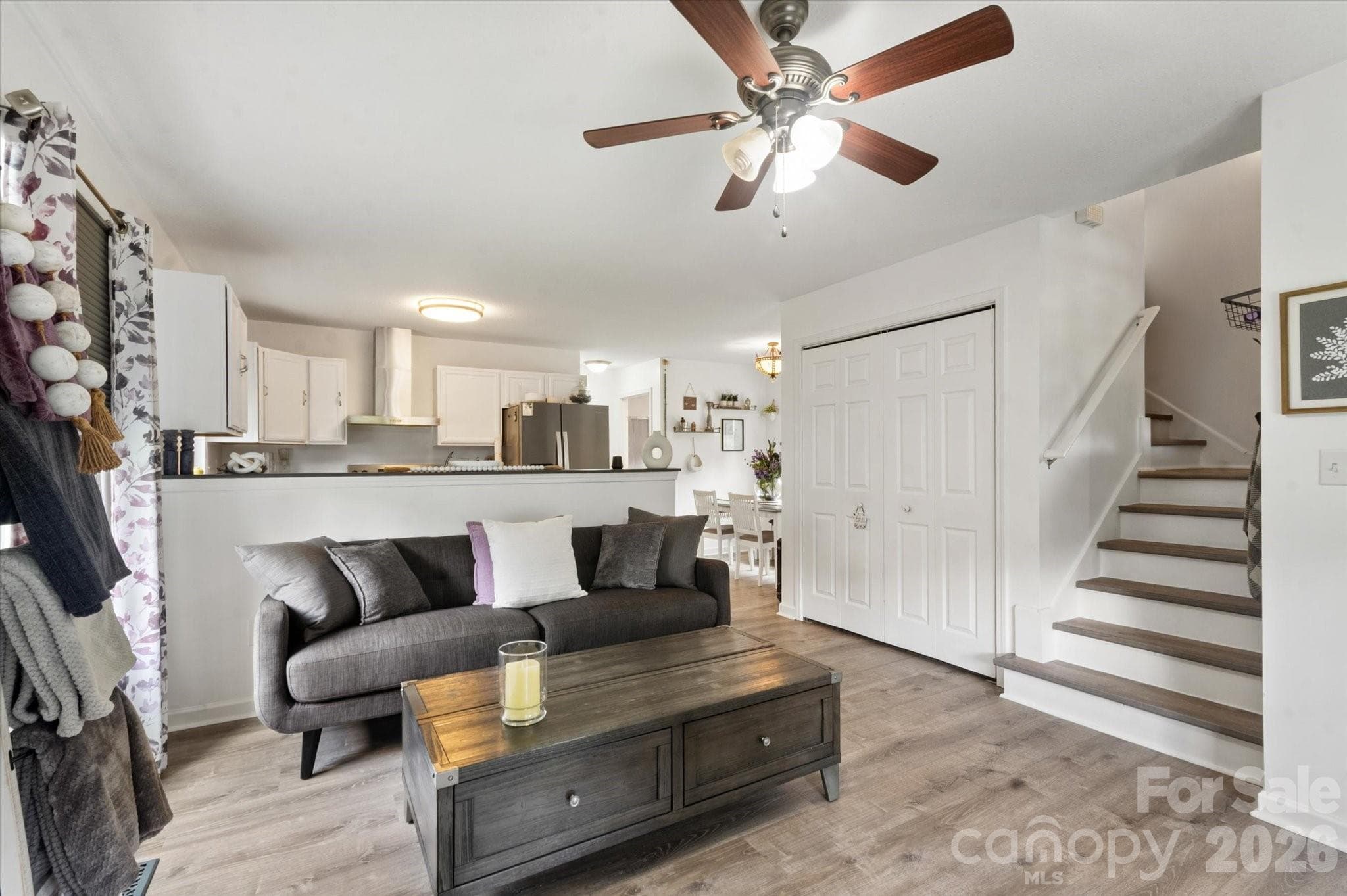 Single Family Residence at 100 Victoria Springs Drive, Flat Rock, photo 13 of 36