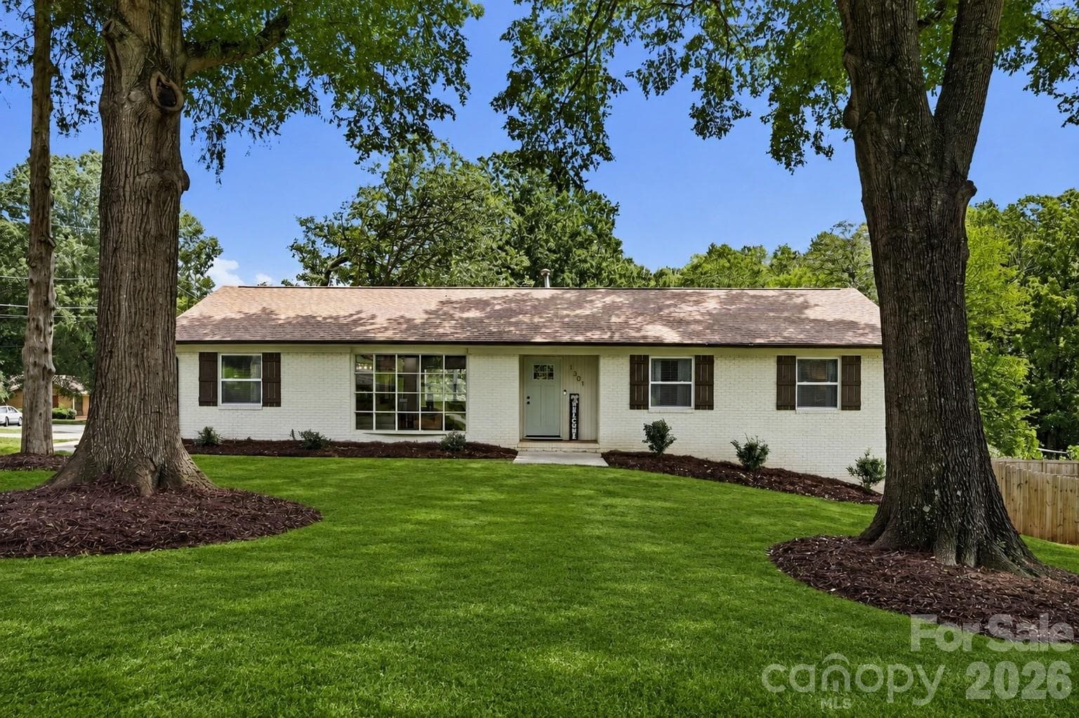 Single Family Residence at 1301 Manchester Lane, Charlotte, photo 4 of 48