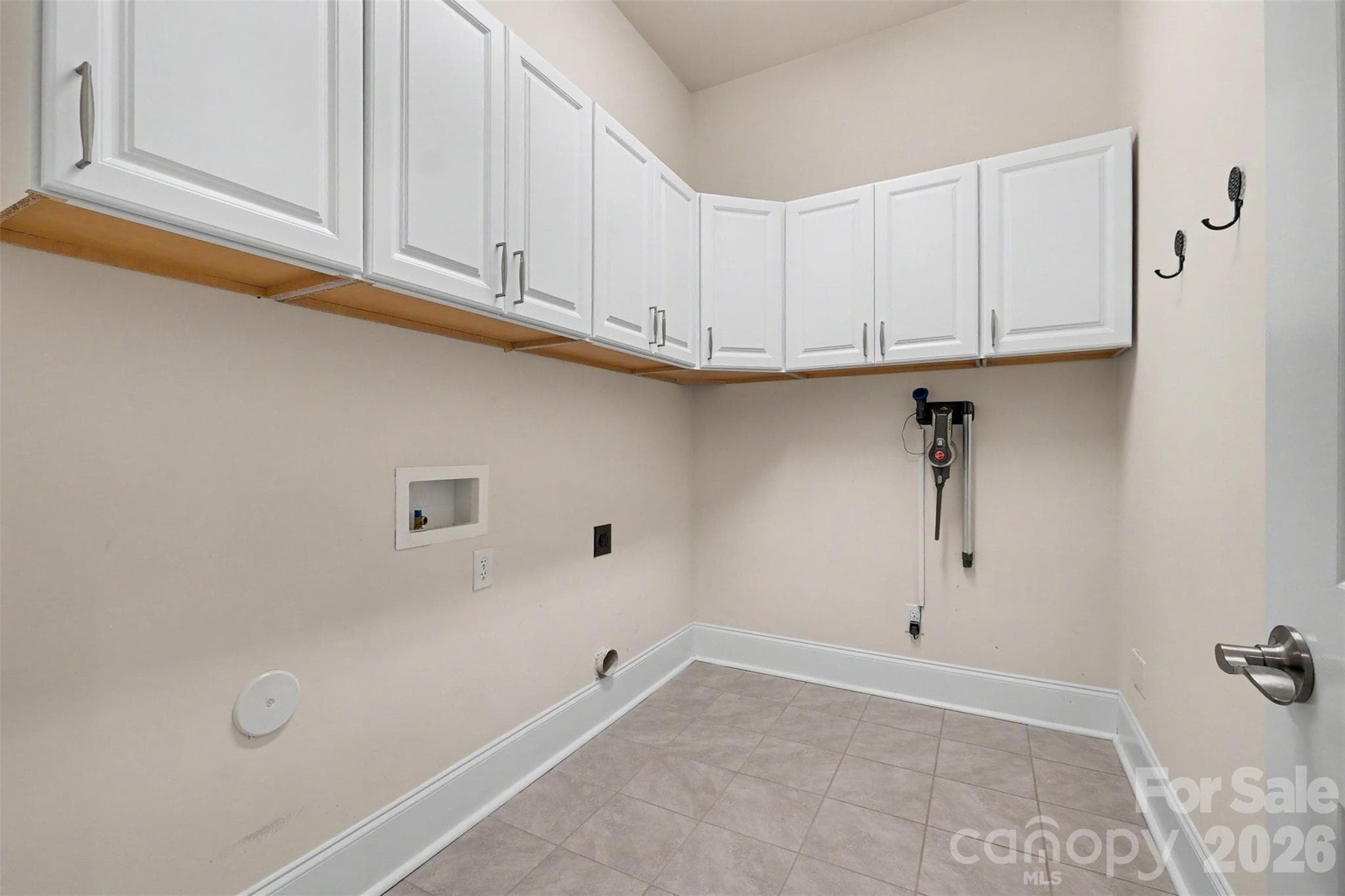 Single Family Residence at 12722 Rusty Blackbird Way, Charlotte, photo 14 of 41