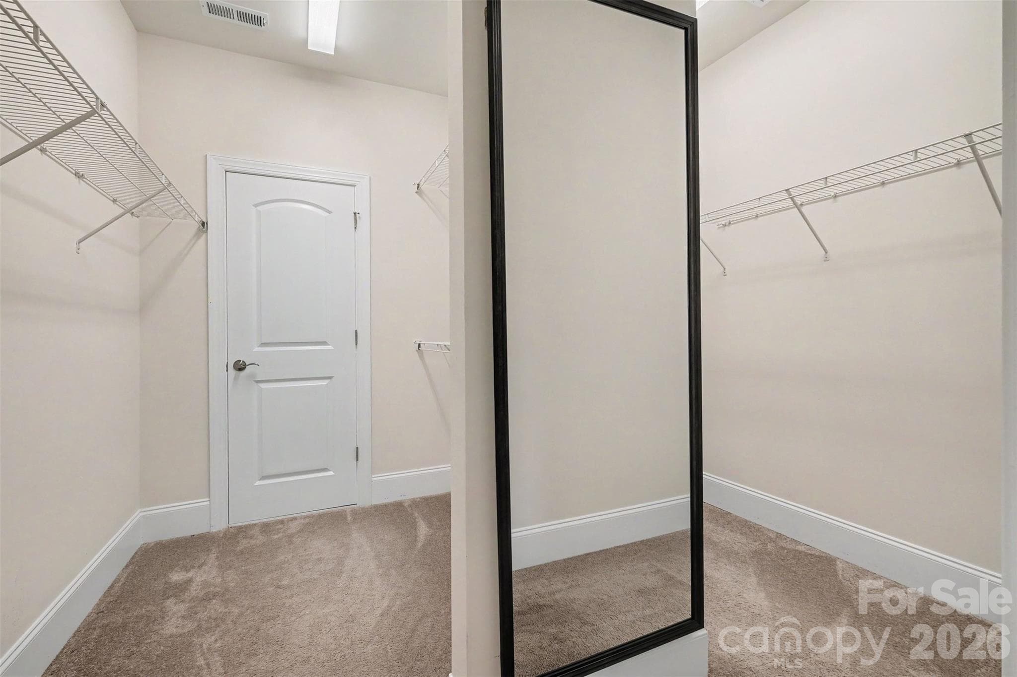 Single Family Residence at 12722 Rusty Blackbird Way, Charlotte, photo 17 of 41