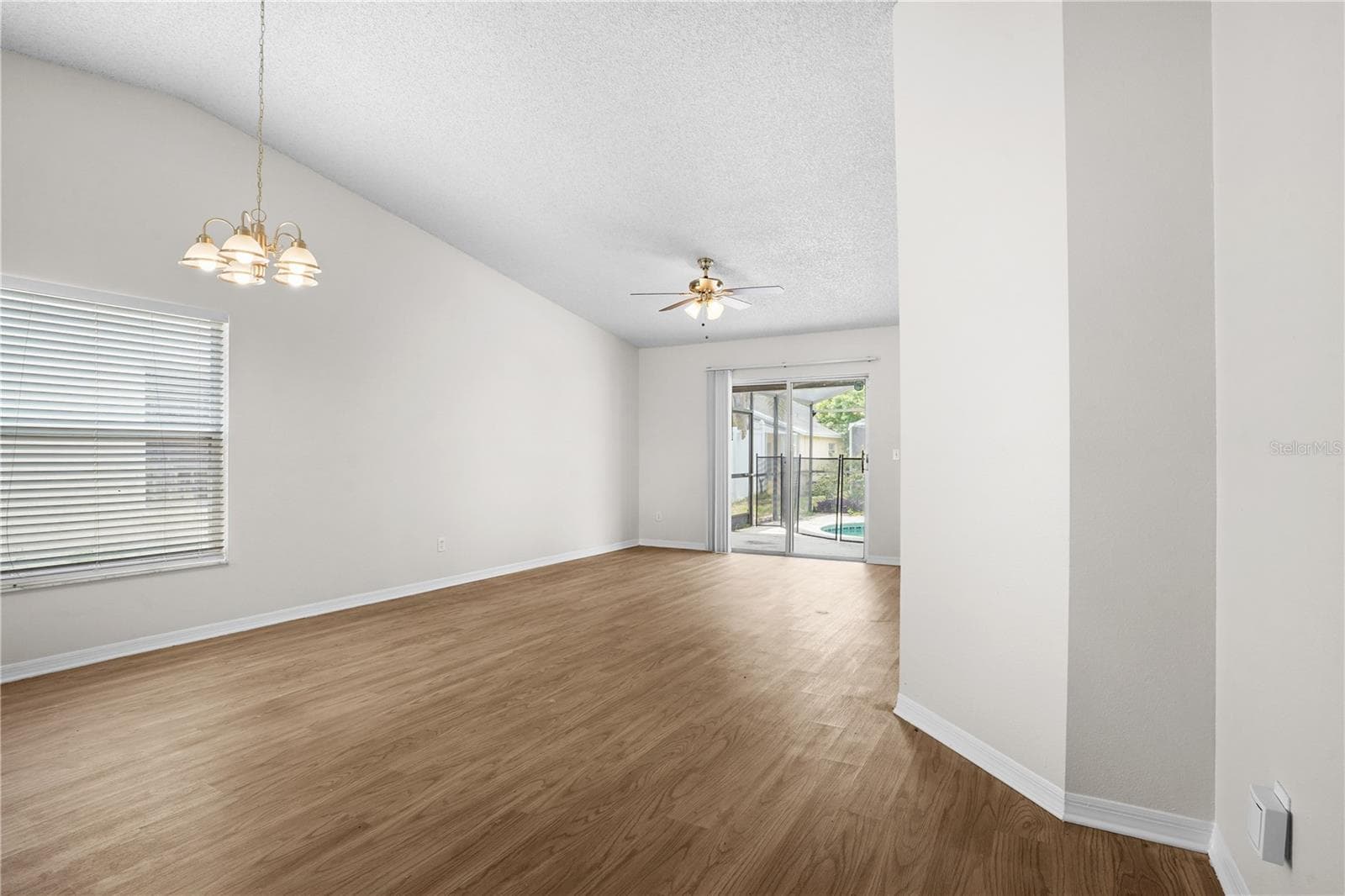 Single Family Residence at 1512 OAK HILL TRL, KISSIMMEE, photo 10 of 35