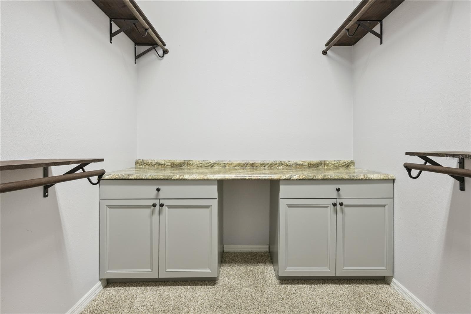 Primary Walk-In Closet - 13527 FOX GLOVE ST, WINTER GARDEN