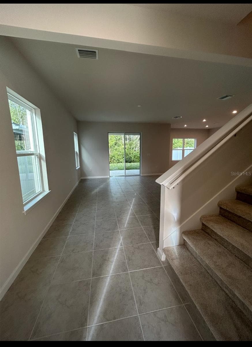 foyer - 11931 THORNCREST DR, SPRING HILL