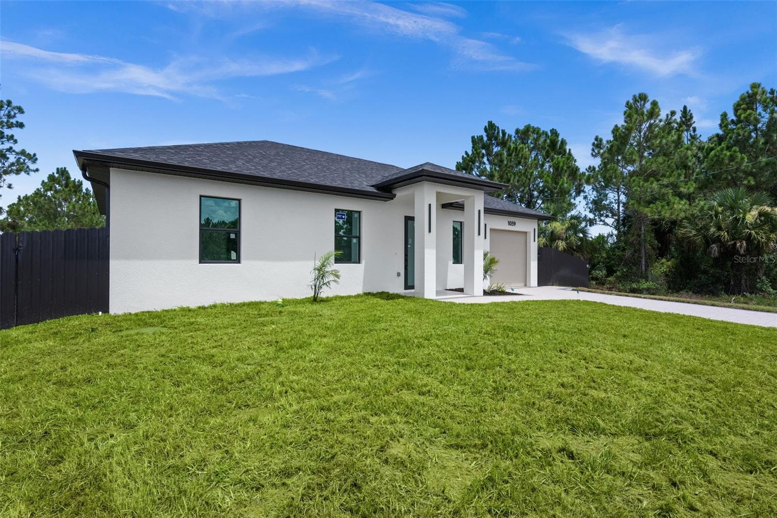 Single Family Residence at 1039 BASSINGER AVE S, LEHIGH ACRES, photo 4 of 42