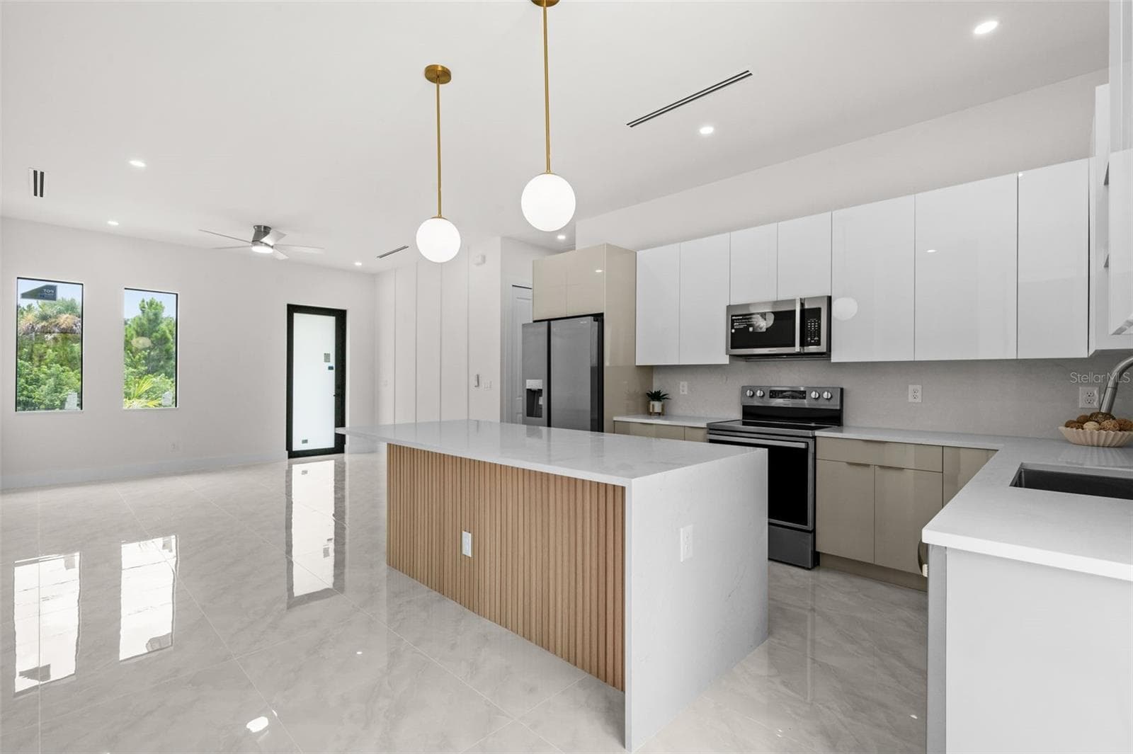 Single Family Residence at 1039 BASSINGER AVE S, LEHIGH ACRES, photo 15 of 42