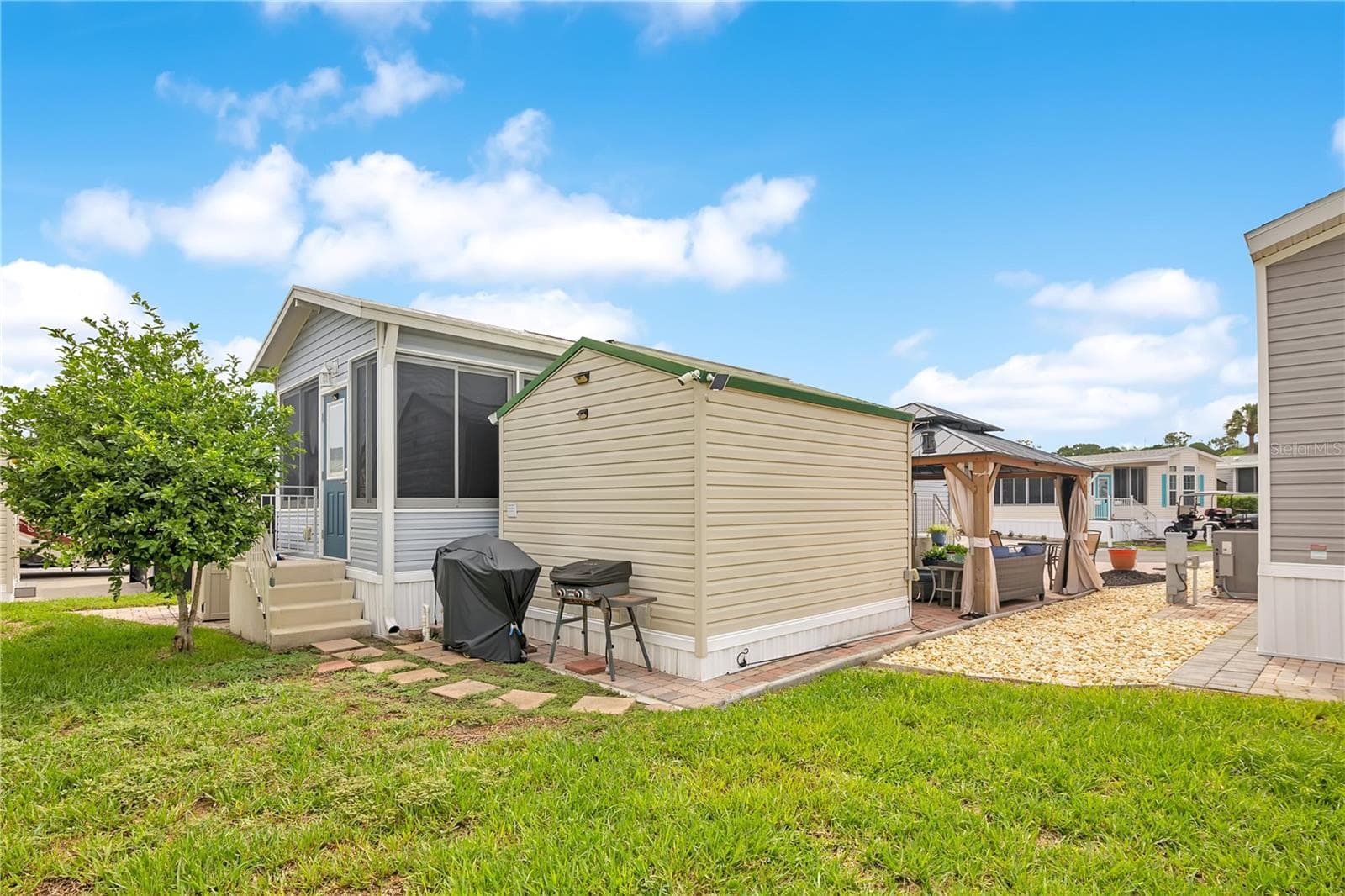Manufactured Home at 2451 CITRUS TREE RD, CLERMONT, photo 22 of 40