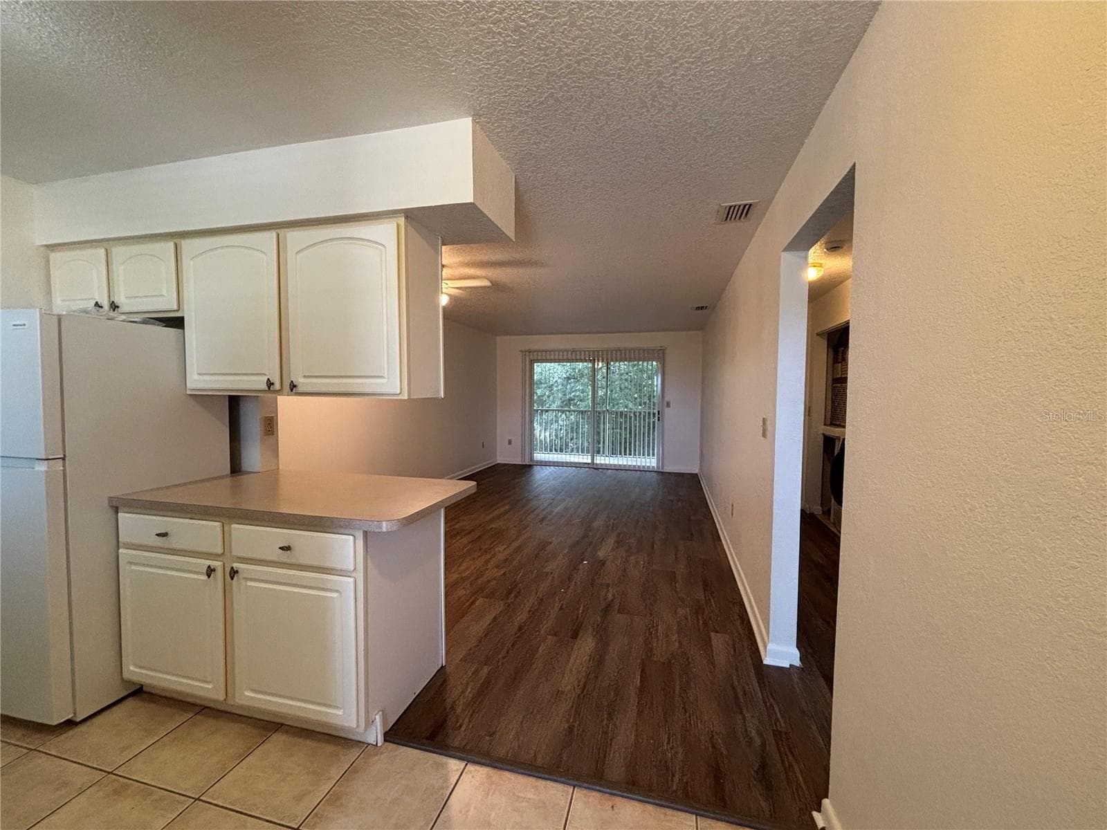 Apartment at 2845 MAGDALINA AVE #4, PUNTA GORDA, photo 2 of 14