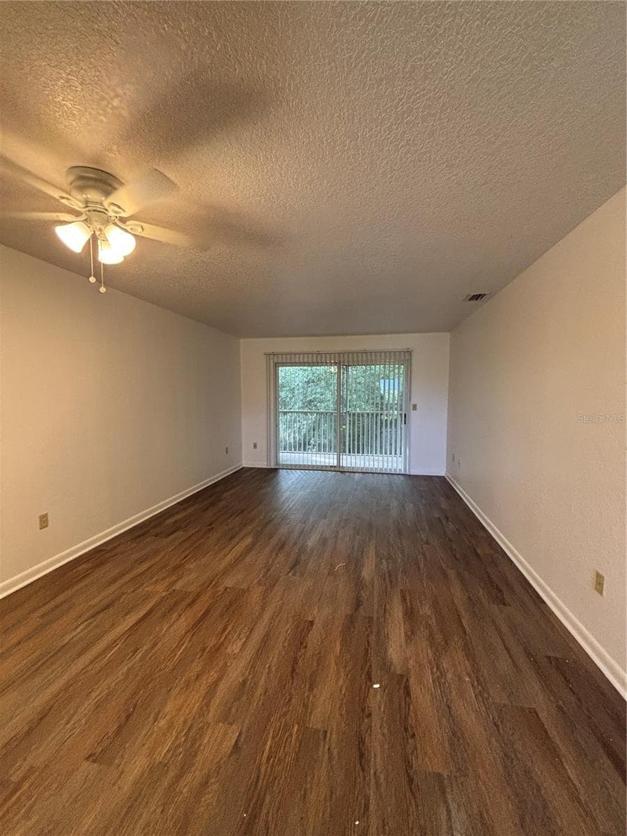 Apartment at 2845 MAGDALINA AVE #4, PUNTA GORDA, photo 5 of 14