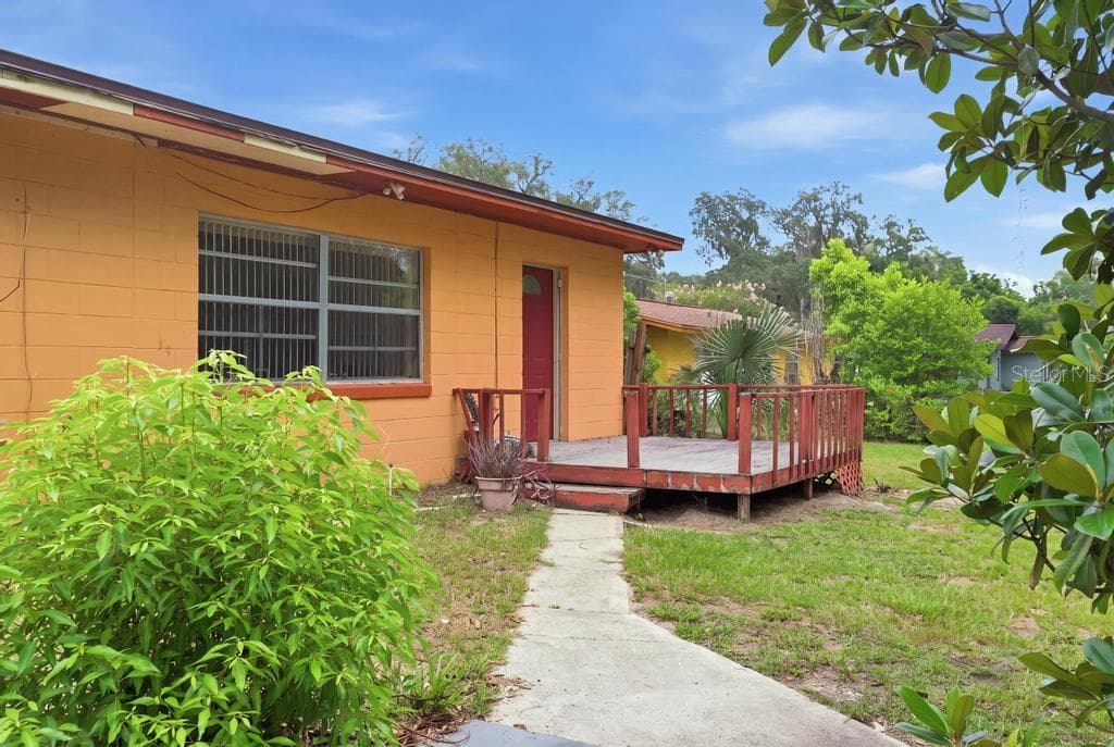 Single Family Residence at 812 W FRANKLIN AVE, DELAND, photo 46 of 46