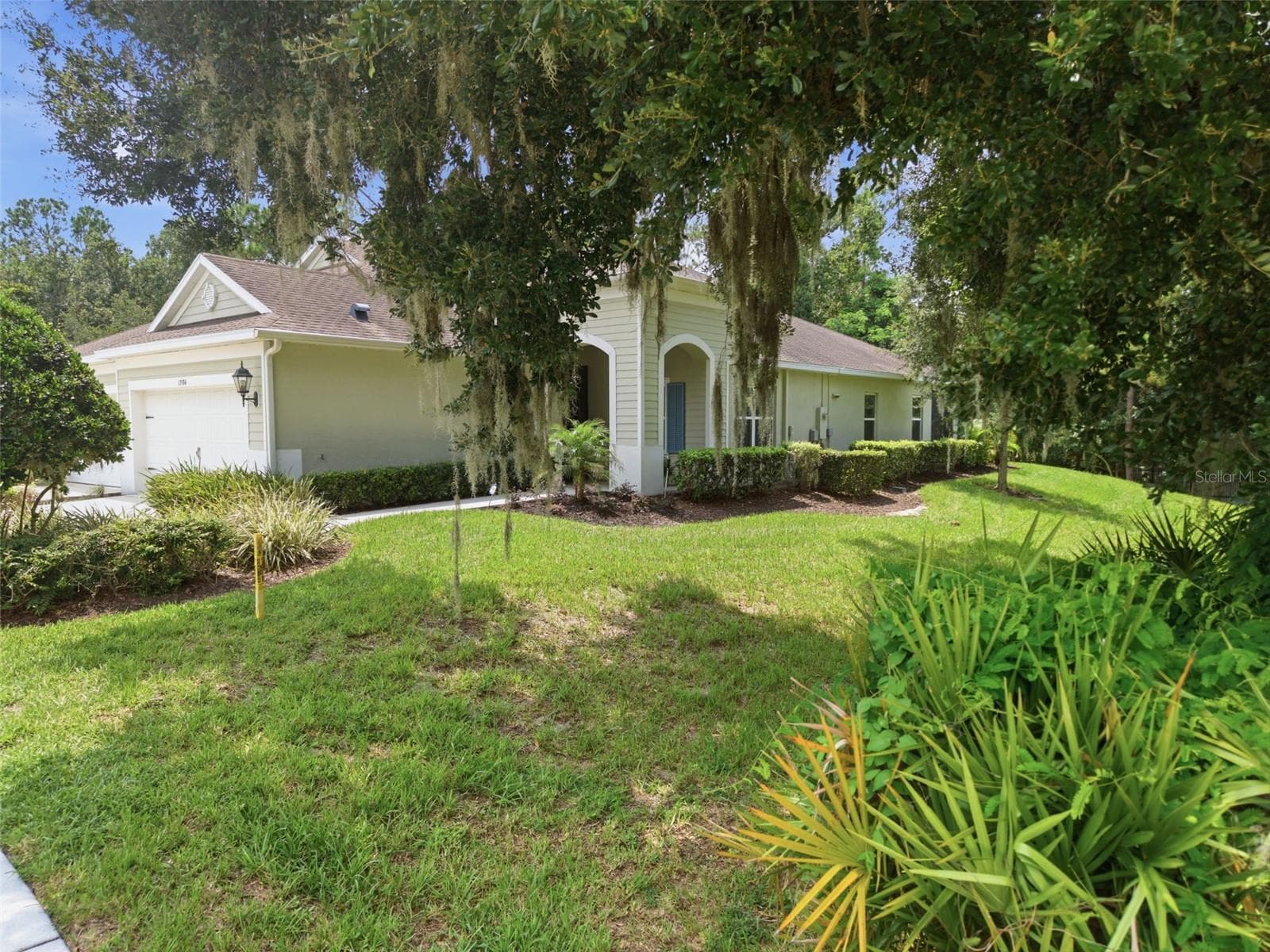 13584 CIRCA CROSSING DR