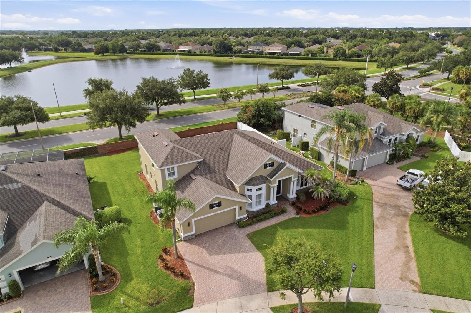 426 DUFF DR