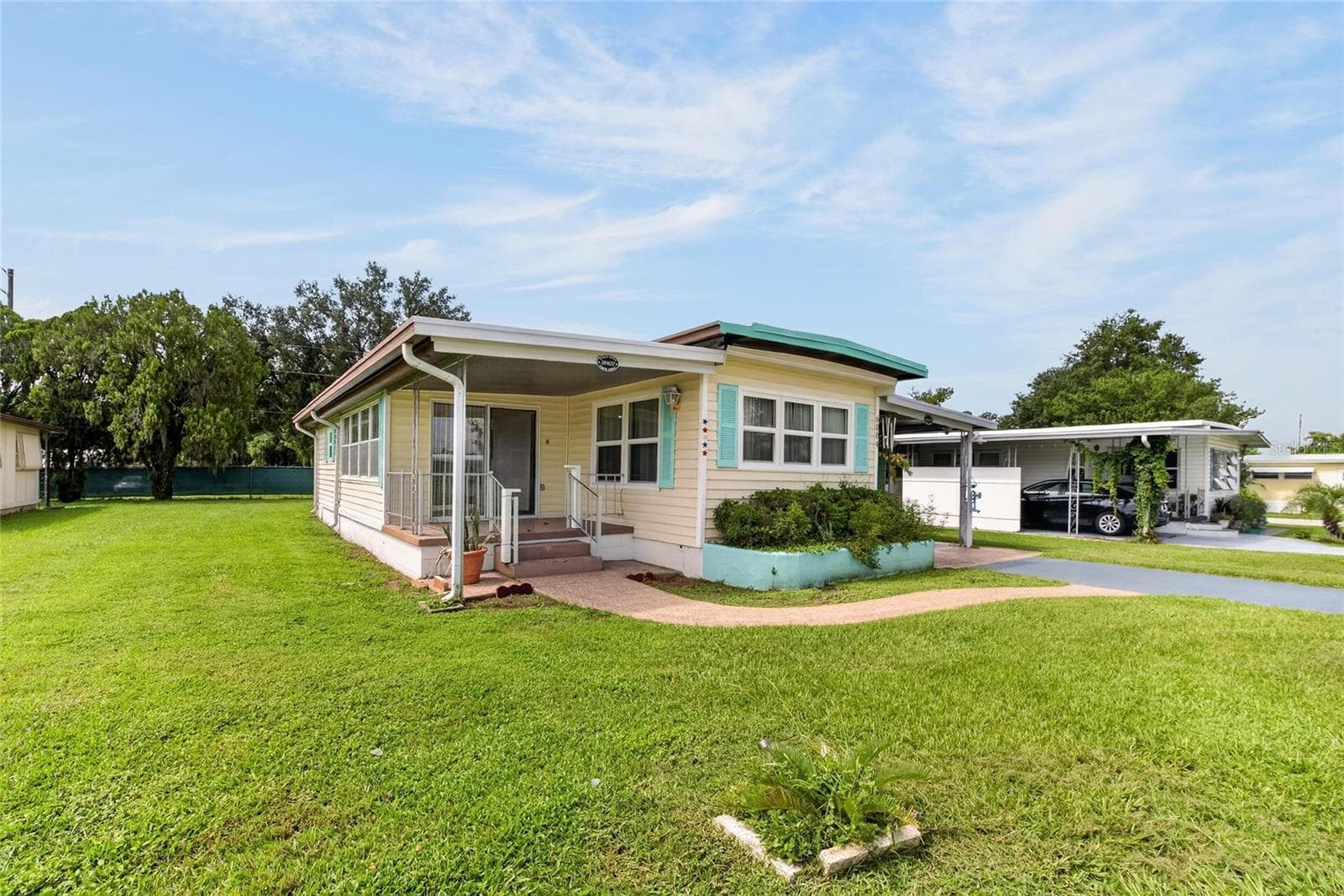 Mobile Home at 6004 ALPINE DR, ZEPHYRHILLS, photo 4 of 46