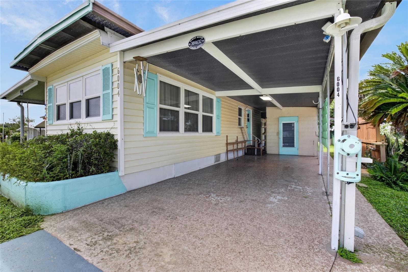 Mobile Home at 6004 ALPINE DR, ZEPHYRHILLS, photo 6 of 46