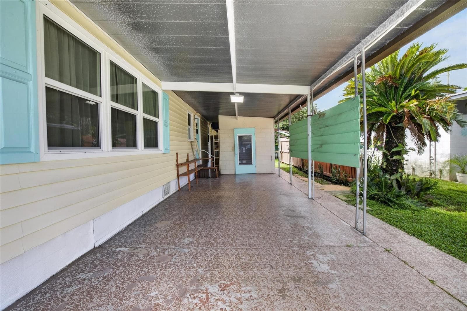 Mobile Home at 6004 ALPINE DR, ZEPHYRHILLS, photo 7 of 46