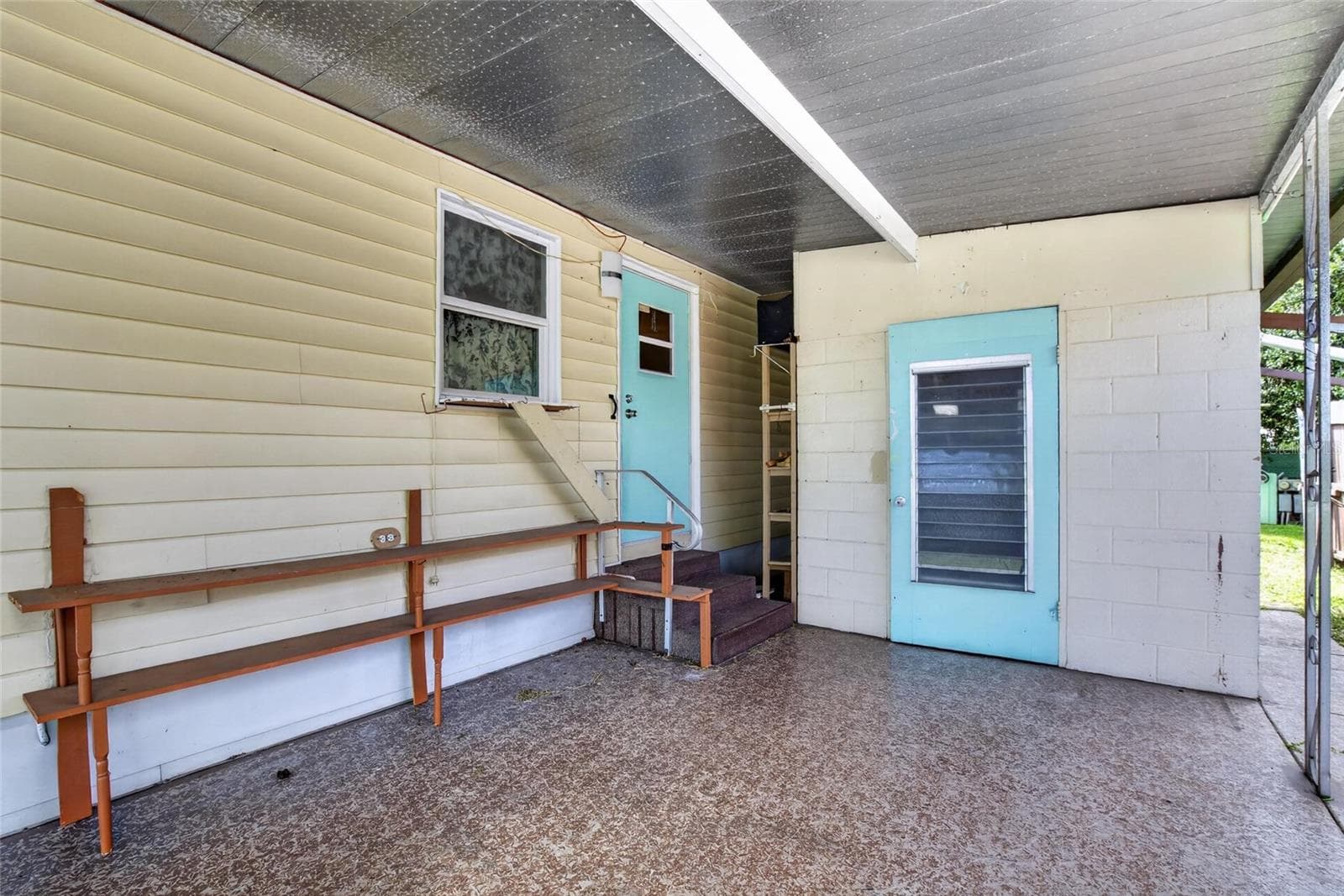 Mobile Home at 6004 ALPINE DR, ZEPHYRHILLS, photo 8 of 46
