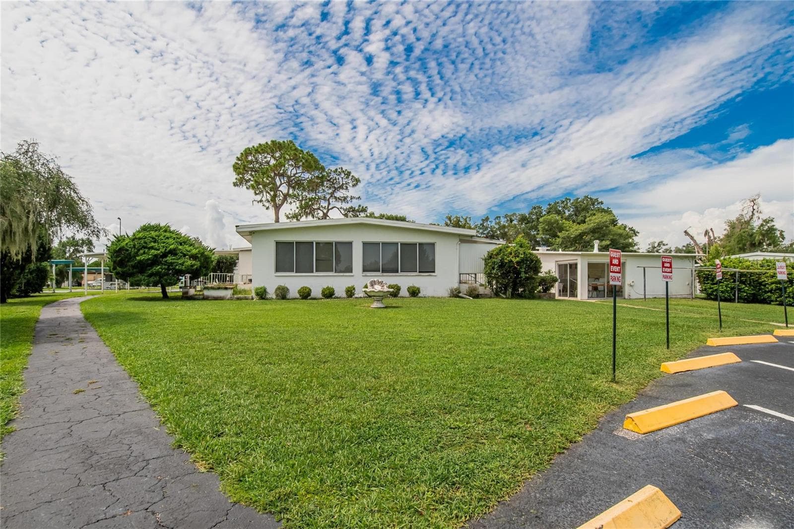 Mobile Home at 6004 ALPINE DR, ZEPHYRHILLS, photo 43 of 46