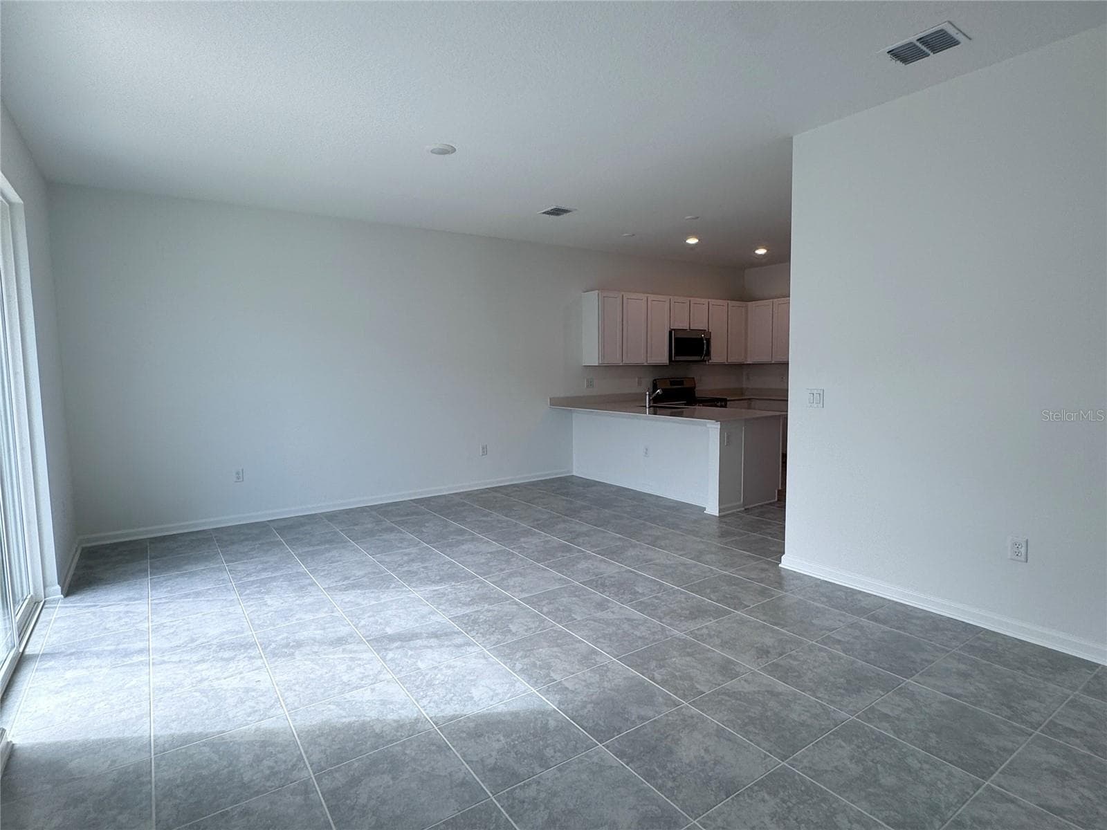 Townhouse at 2494 SKYLINE LOOP, KISSIMMEE, photo 8 of 24