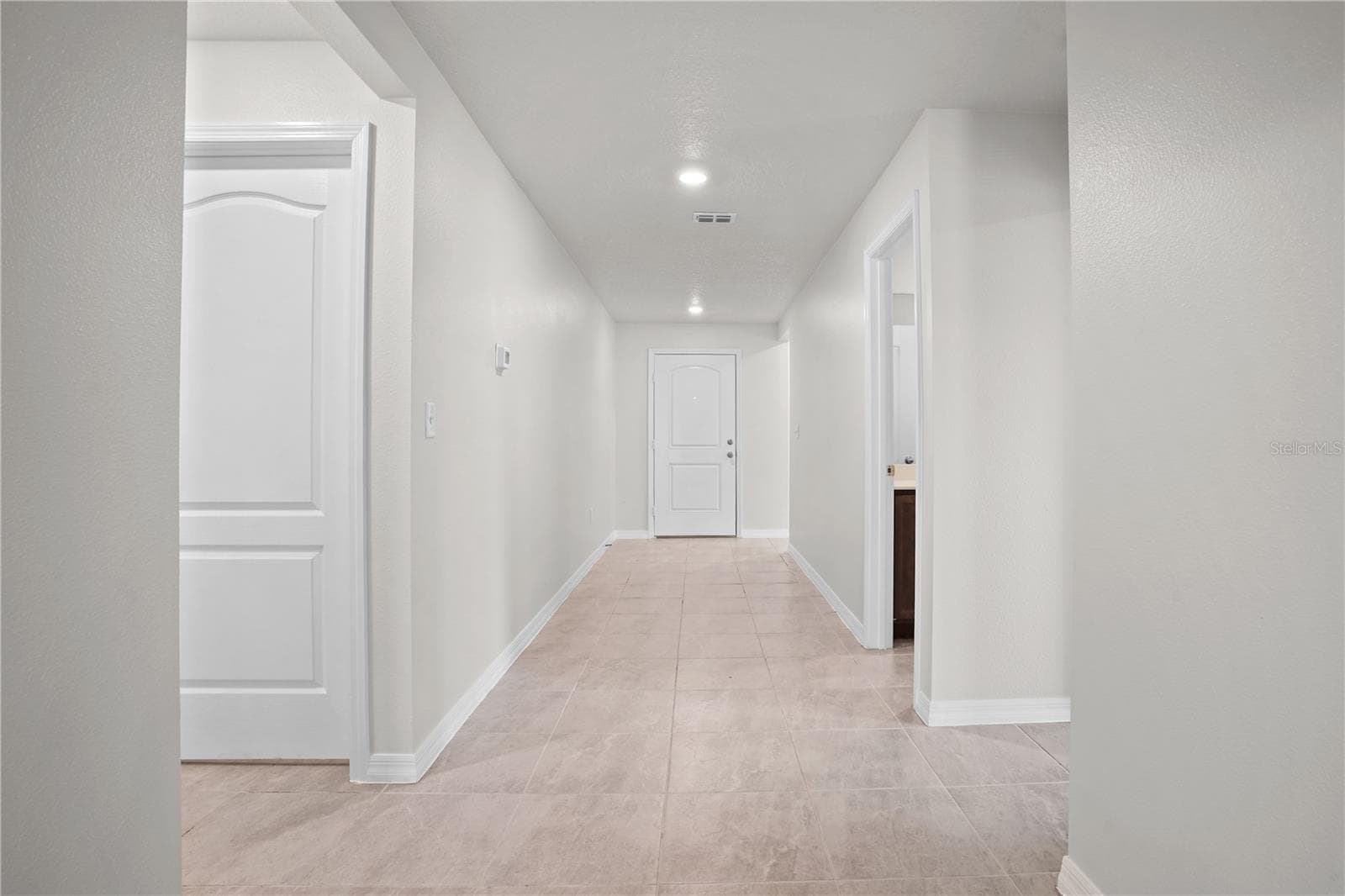 Single Family Residence at 123 VIOLET CT, POINCIANA, photo 6 of 39