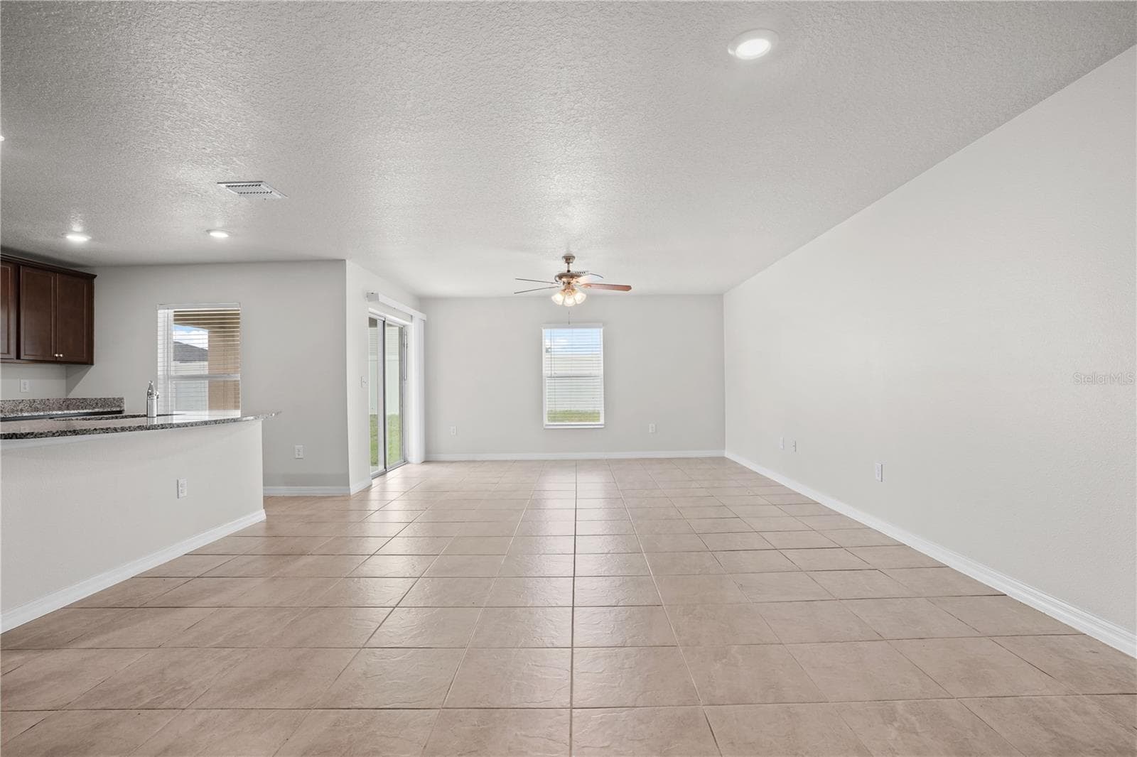 Single Family Residence at 123 VIOLET CT, POINCIANA, photo 7 of 39