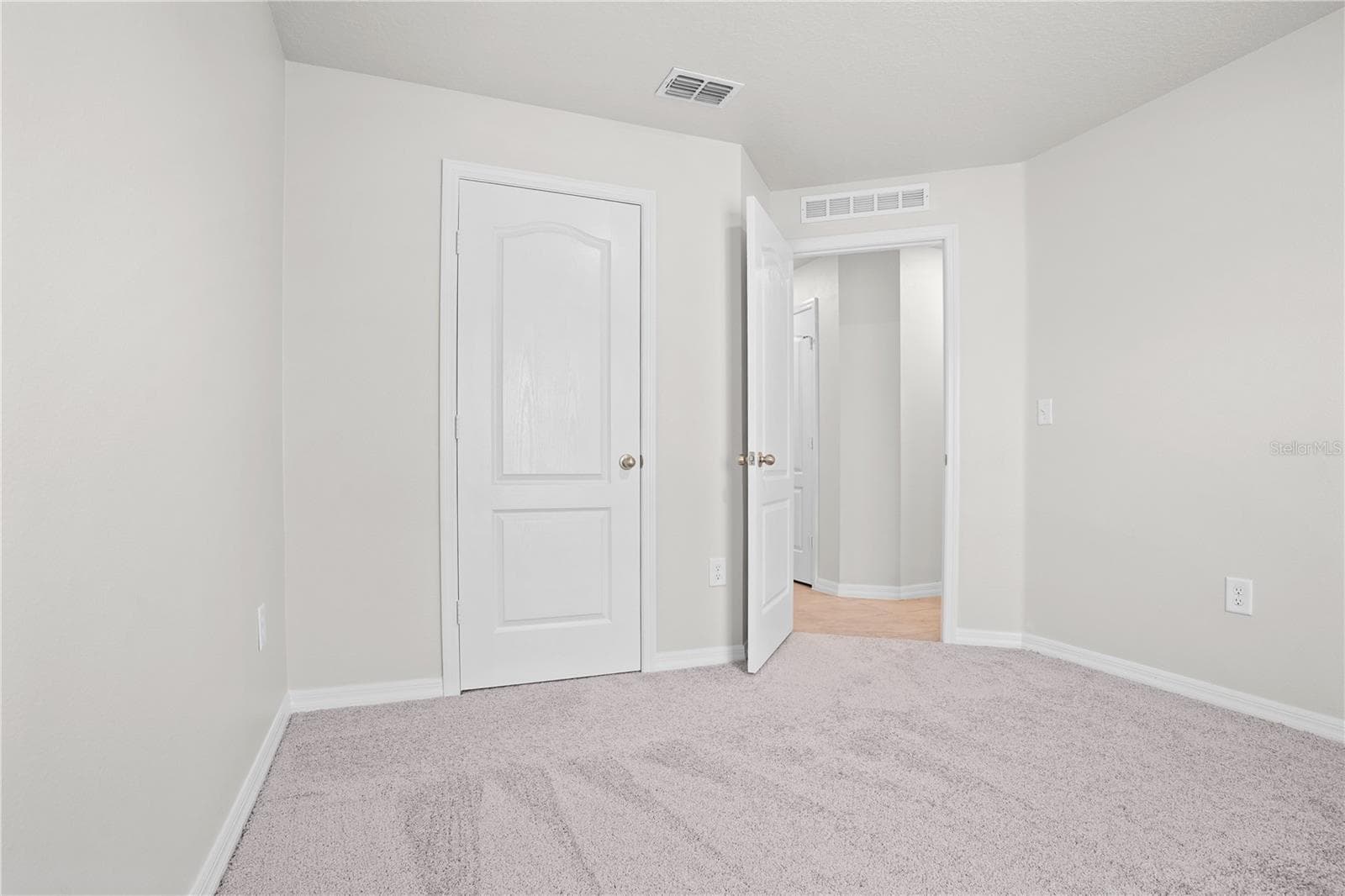 Single Family Residence at 123 VIOLET CT, POINCIANA, photo 21 of 39