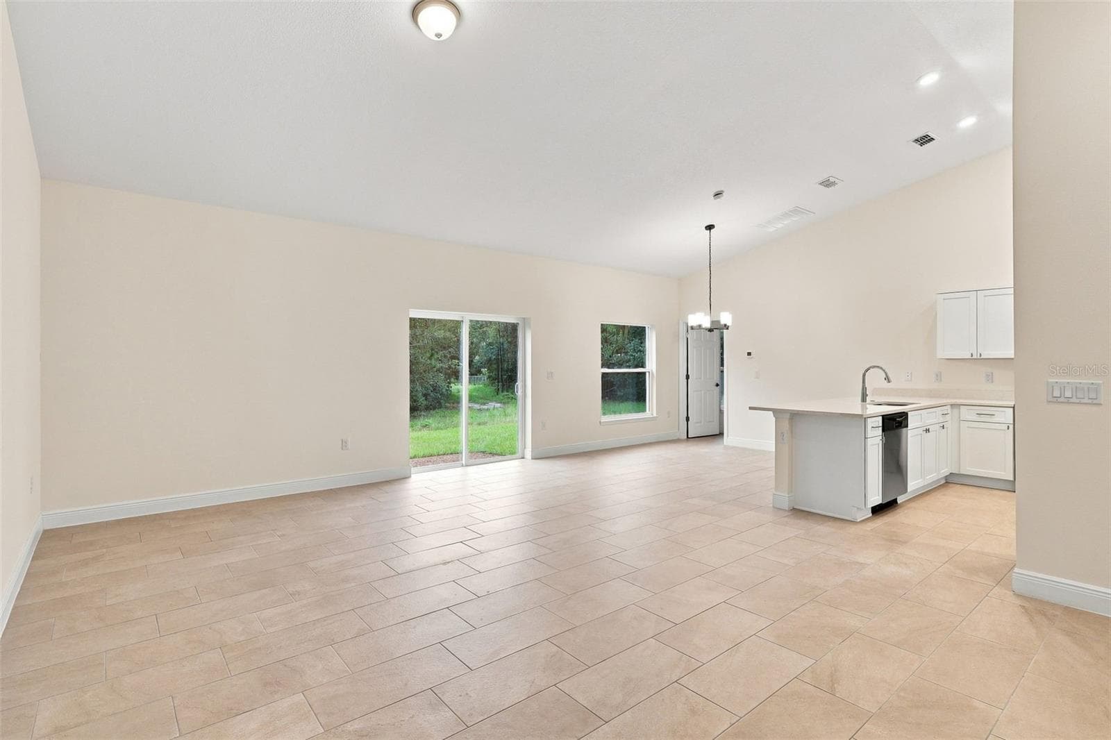 Single Family Residence at 121 S CANOE CREEK RD, KENANSVILLE, photo 7 of 46