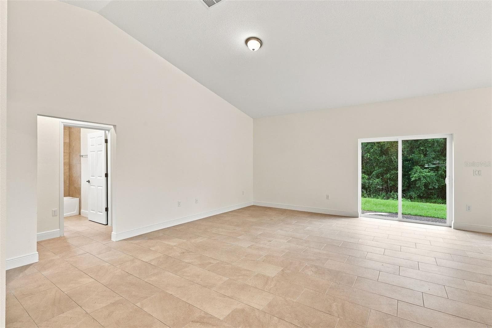 Single Family Residence at 121 S CANOE CREEK RD, KENANSVILLE, photo 9 of 46