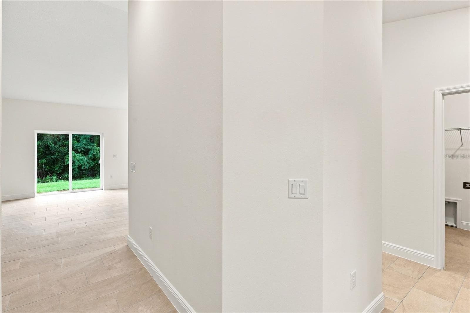Single Family Residence at 121 S CANOE CREEK RD, KENANSVILLE, photo 10 of 46