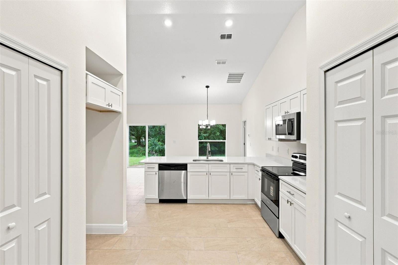 Single Family Residence at 121 S CANOE CREEK RD, KENANSVILLE, photo 19 of 46