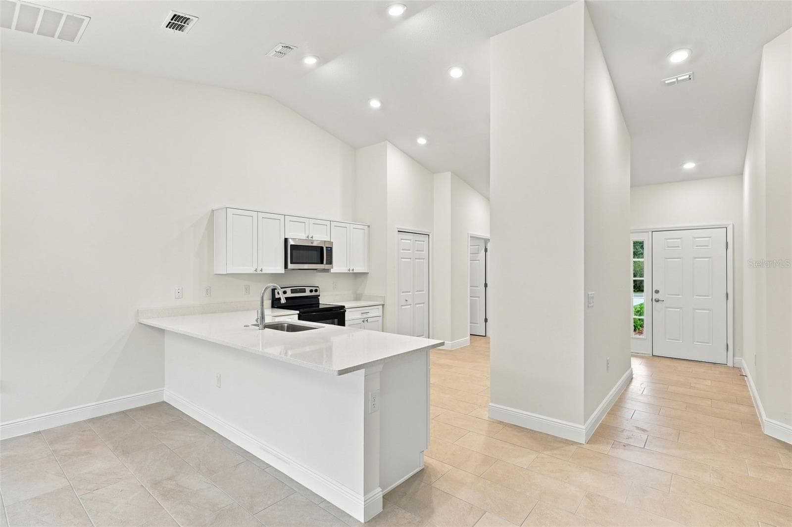 Single Family Residence at 121 S CANOE CREEK RD, KENANSVILLE, photo 21 of 46