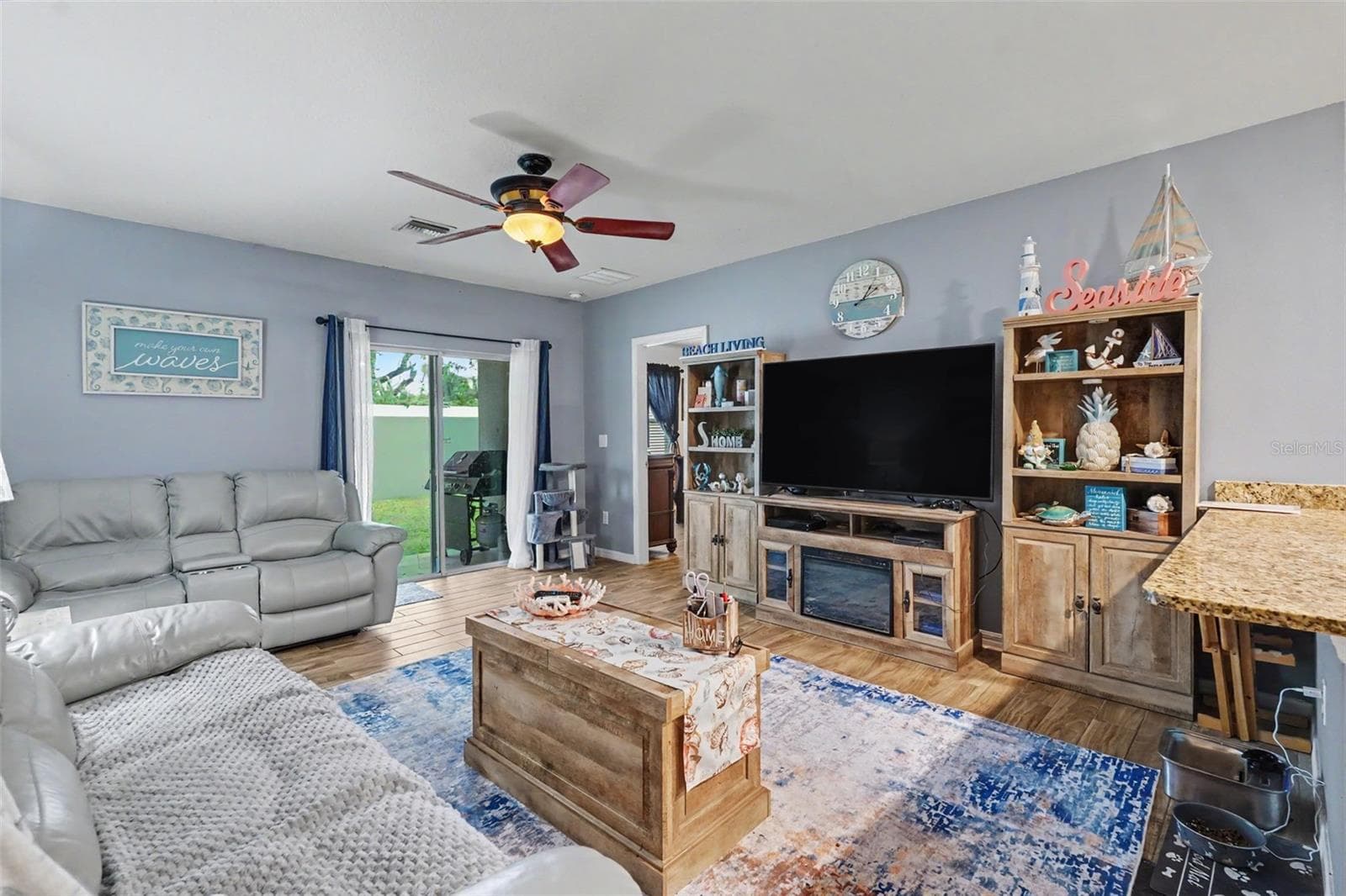 Single Family Residence at 3918 WILLOW HAMMOCK DR, PALMETTO, photo 11 of 29