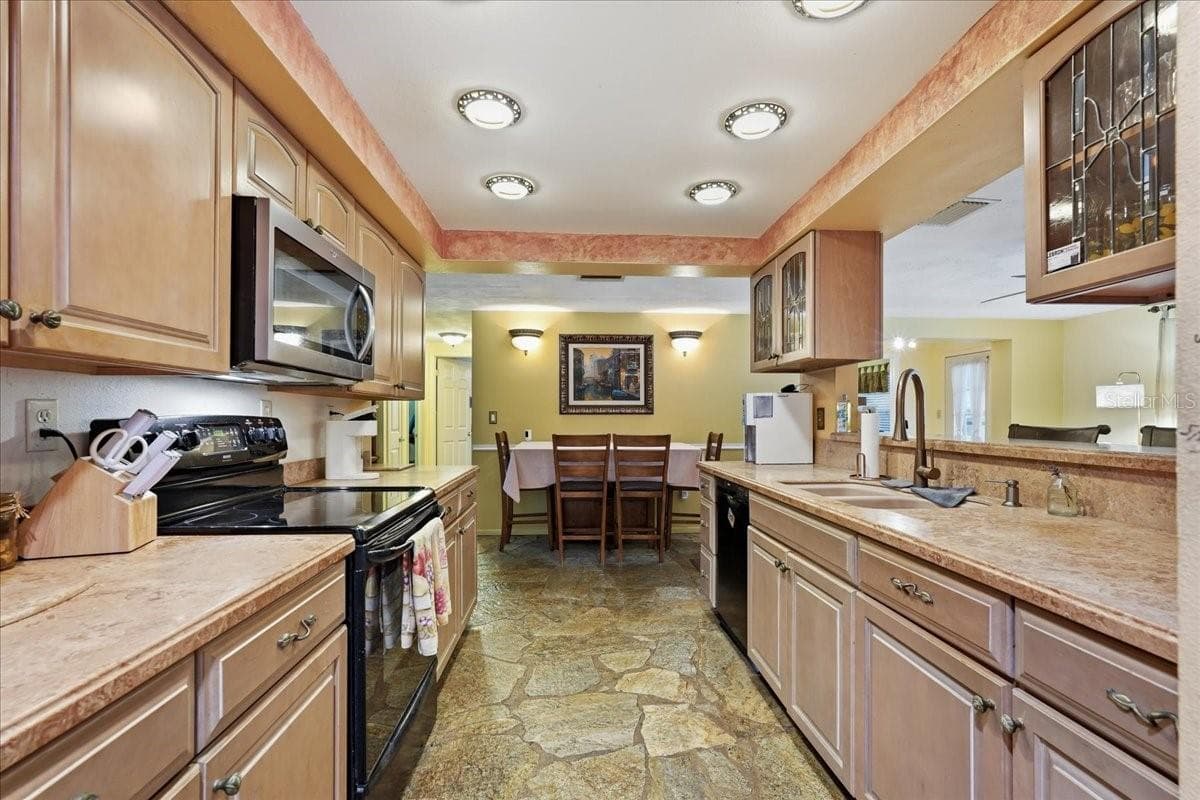 Single Family Residence at 3500 OLD KEYSTONE RD, TARPON SPRINGS, photo 12 of 97